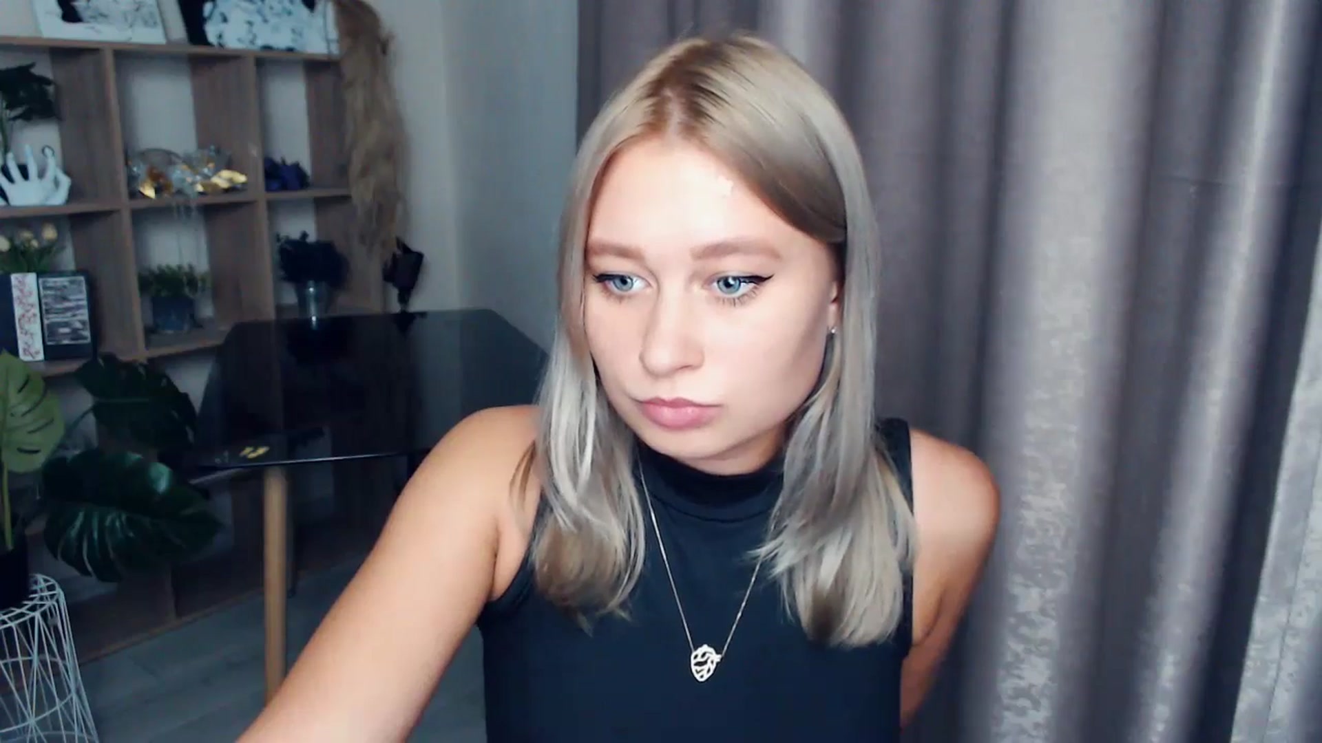 Gallery image thumbnail from Kukla_kolduna's myfreecams stream on, 11/06/2025, 16:21 image 16 of 20