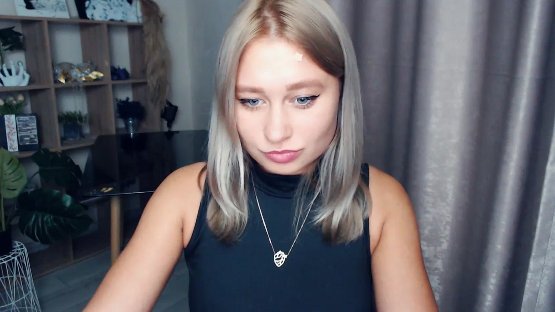 Gallery image thumbnail from Kukla_kolduna's myfreecams stream on, 11/06/2025, 16:21 image 18 of 20