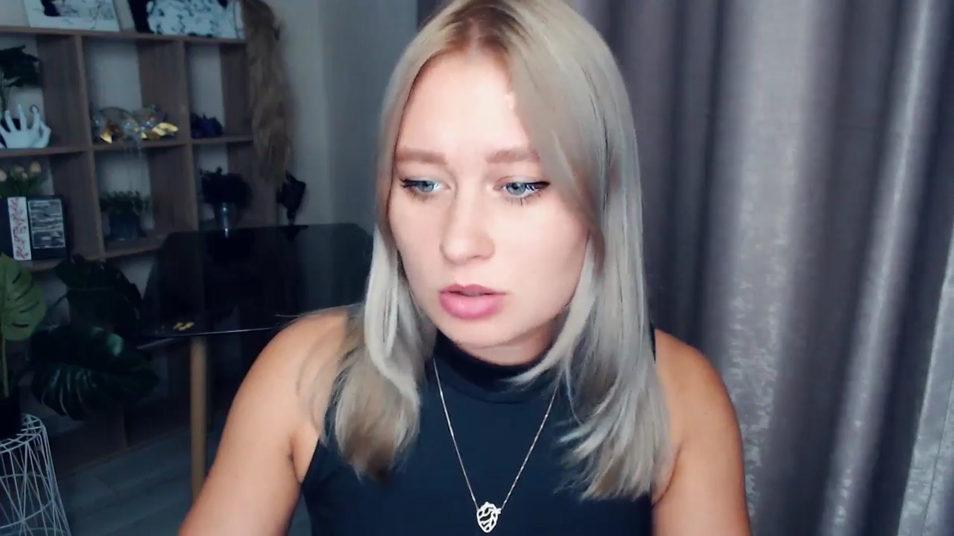 Gallery image thumbnail from Kukla_kolduna's myfreecams stream on, 11/06/2025, 16:21 image 10 of 20