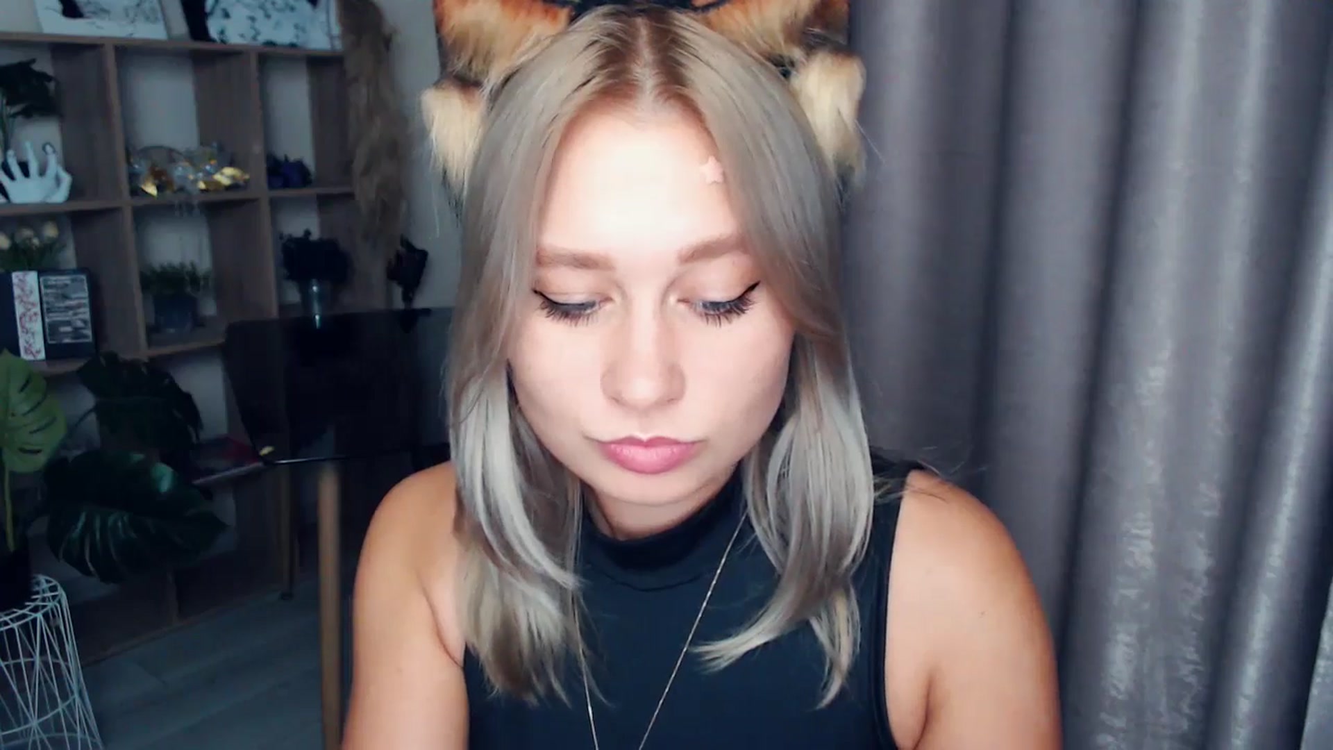 Gallery image thumbnail from Kukla_kolduna's myfreecams stream on, 11/06/2025, 19:22 image 18 of 20