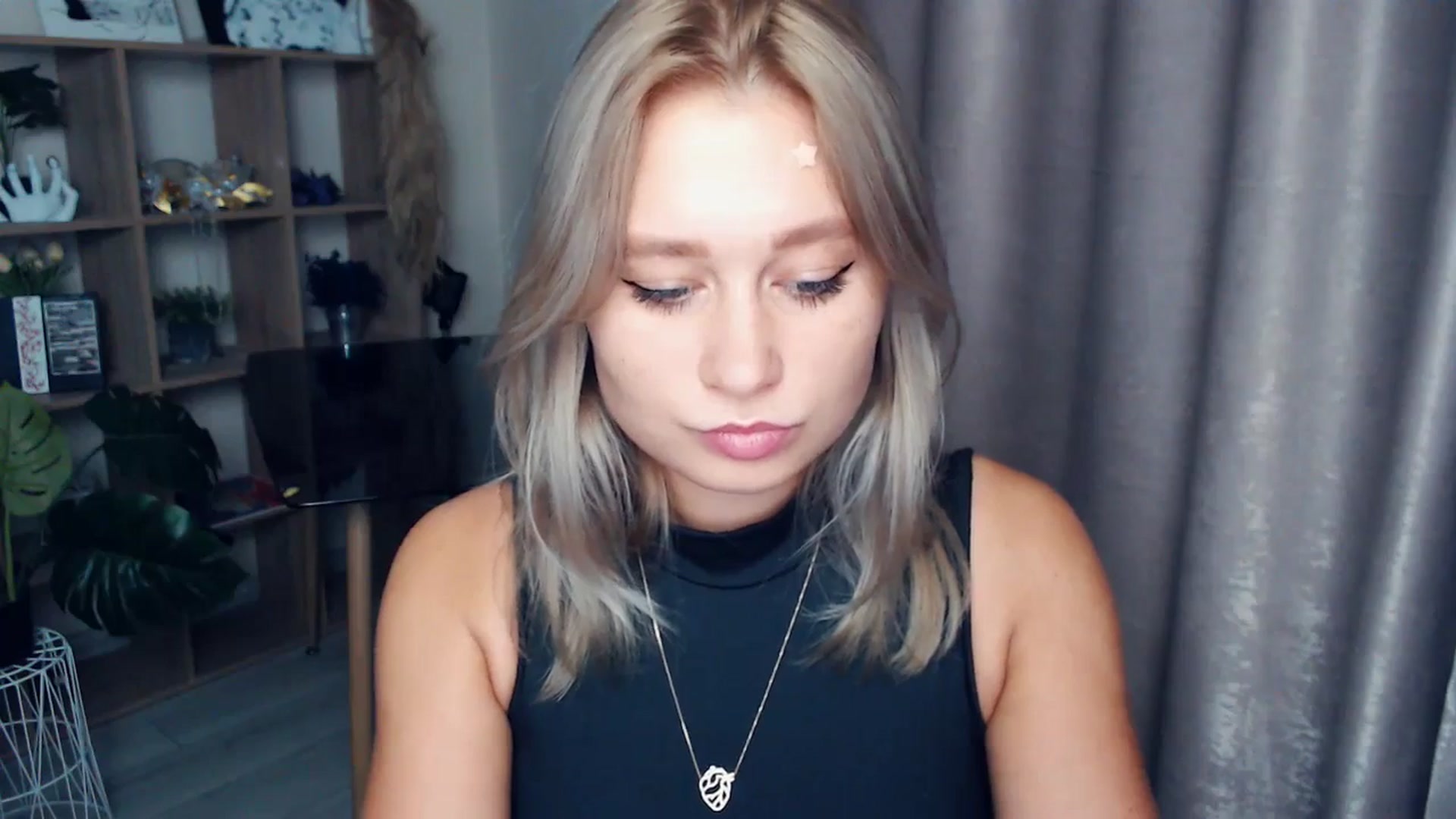 Gallery image thumbnail from Kukla_kolduna's myfreecams stream on, 11/06/2025, 19:22 image 16 of 20