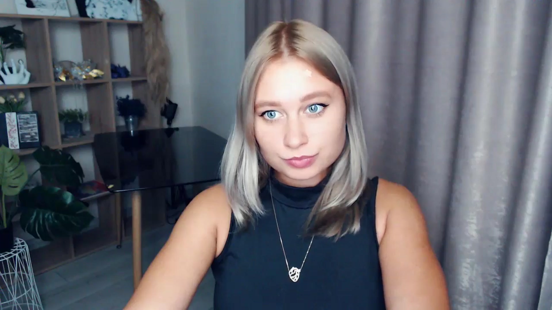 Gallery image thumbnail from Kukla_kolduna's myfreecams stream on, 11/06/2025, 19:22 image 6 of 20