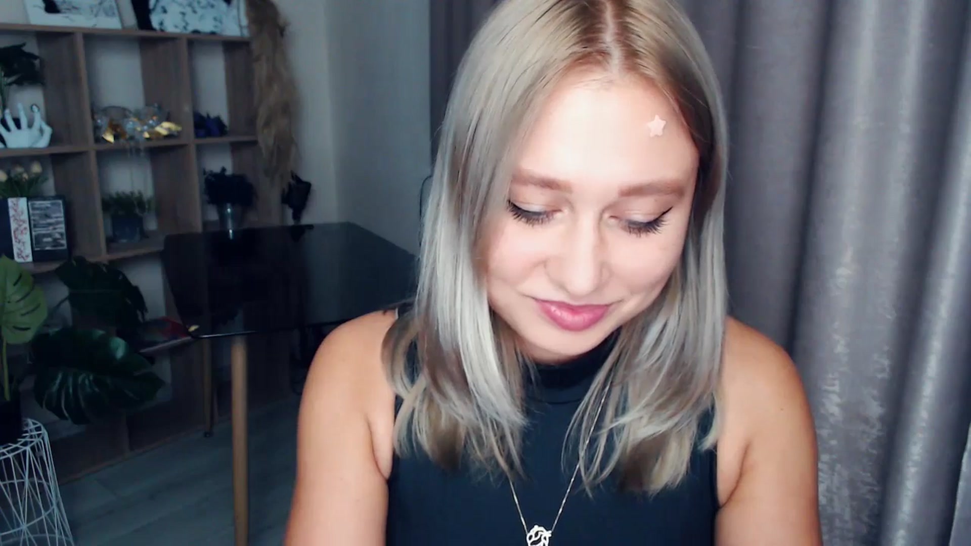 Gallery image thumbnail from Kukla_kolduna's myfreecams stream on, 11/06/2025, 19:22 image 5 of 20
