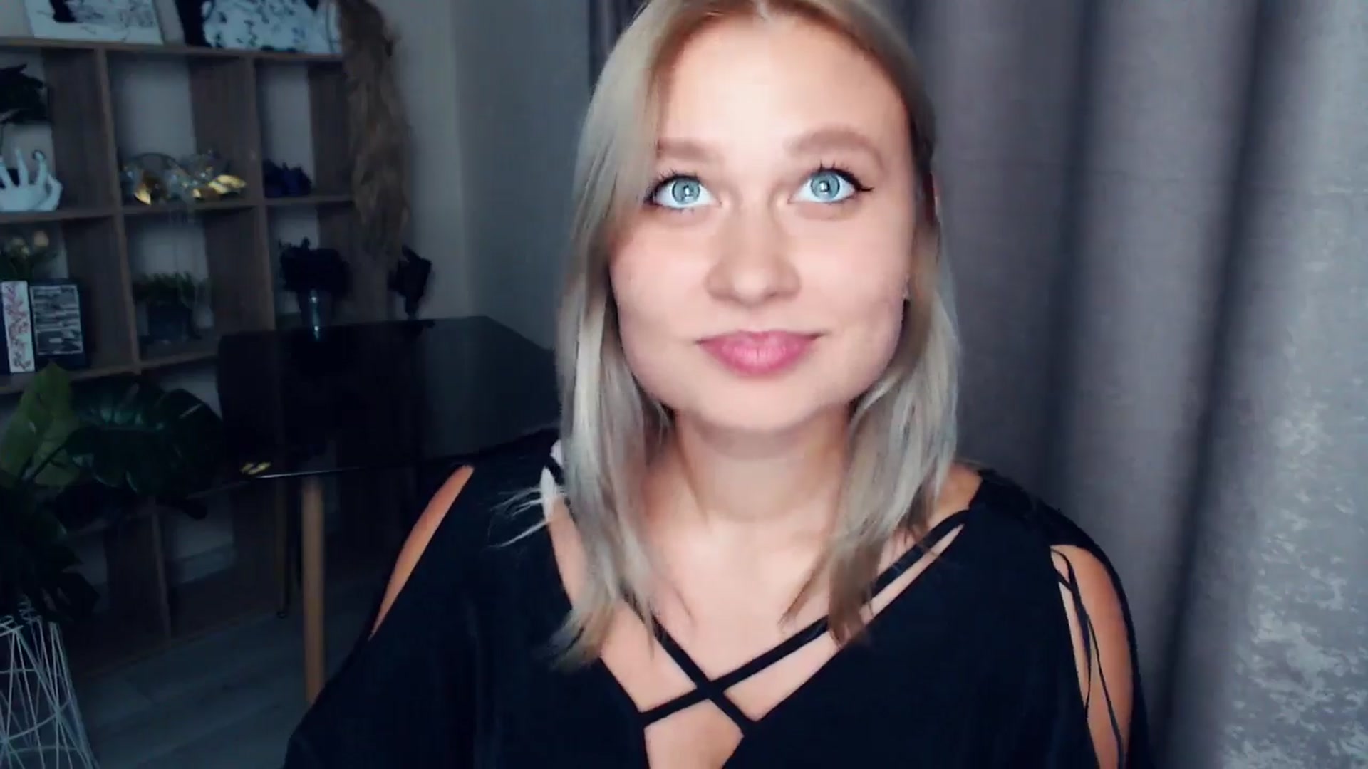 Gallery image thumbnail from Kukla_kolduna's myfreecams stream on, 11/07/2025, 17:41 image 2 of 20