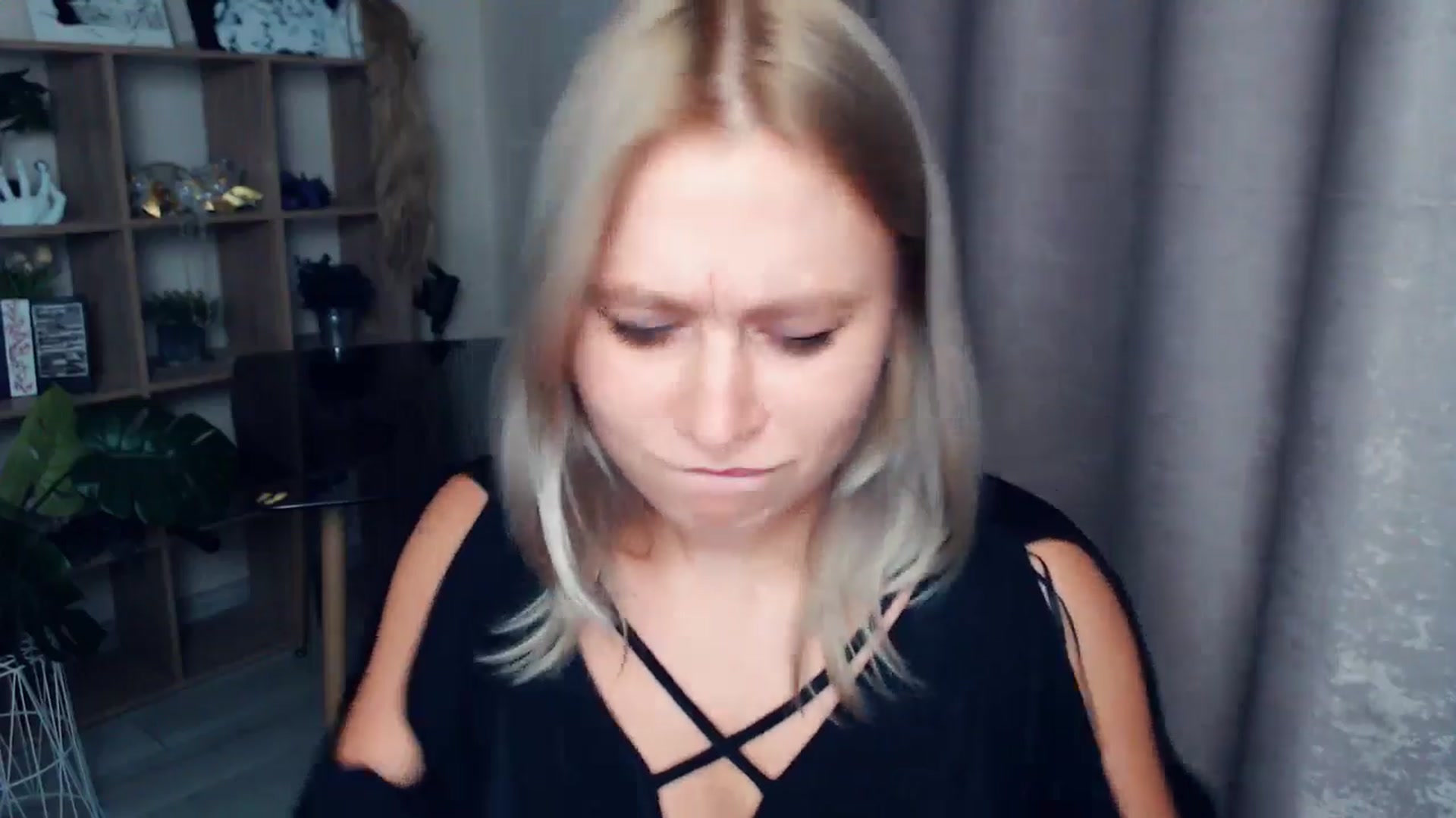 Gallery image thumbnail from Kukla_kolduna's myfreecams stream on, 11/07/2025, 17:41 image 10 of 20