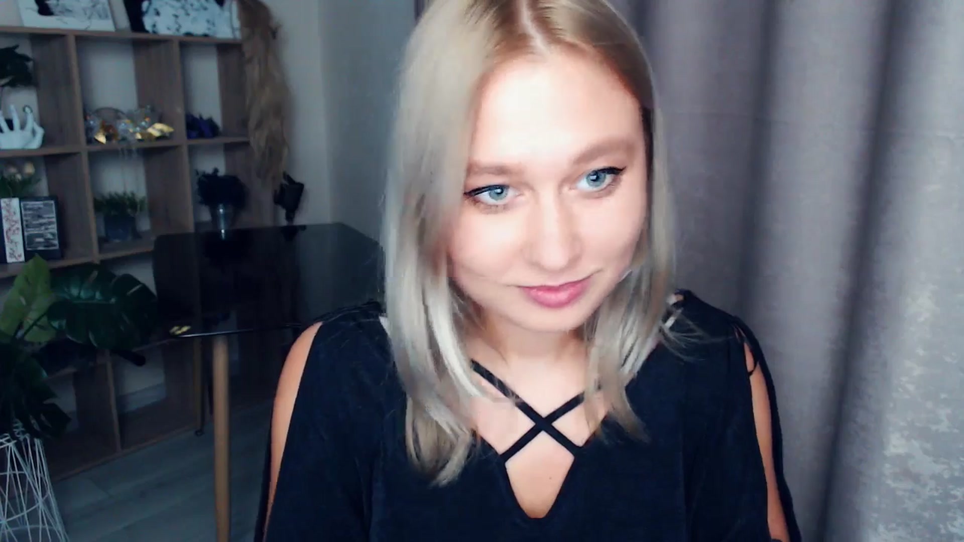 Gallery image thumbnail from Kukla_kolduna's myfreecams stream on, 11/07/2025, 17:41 image 20 of 20