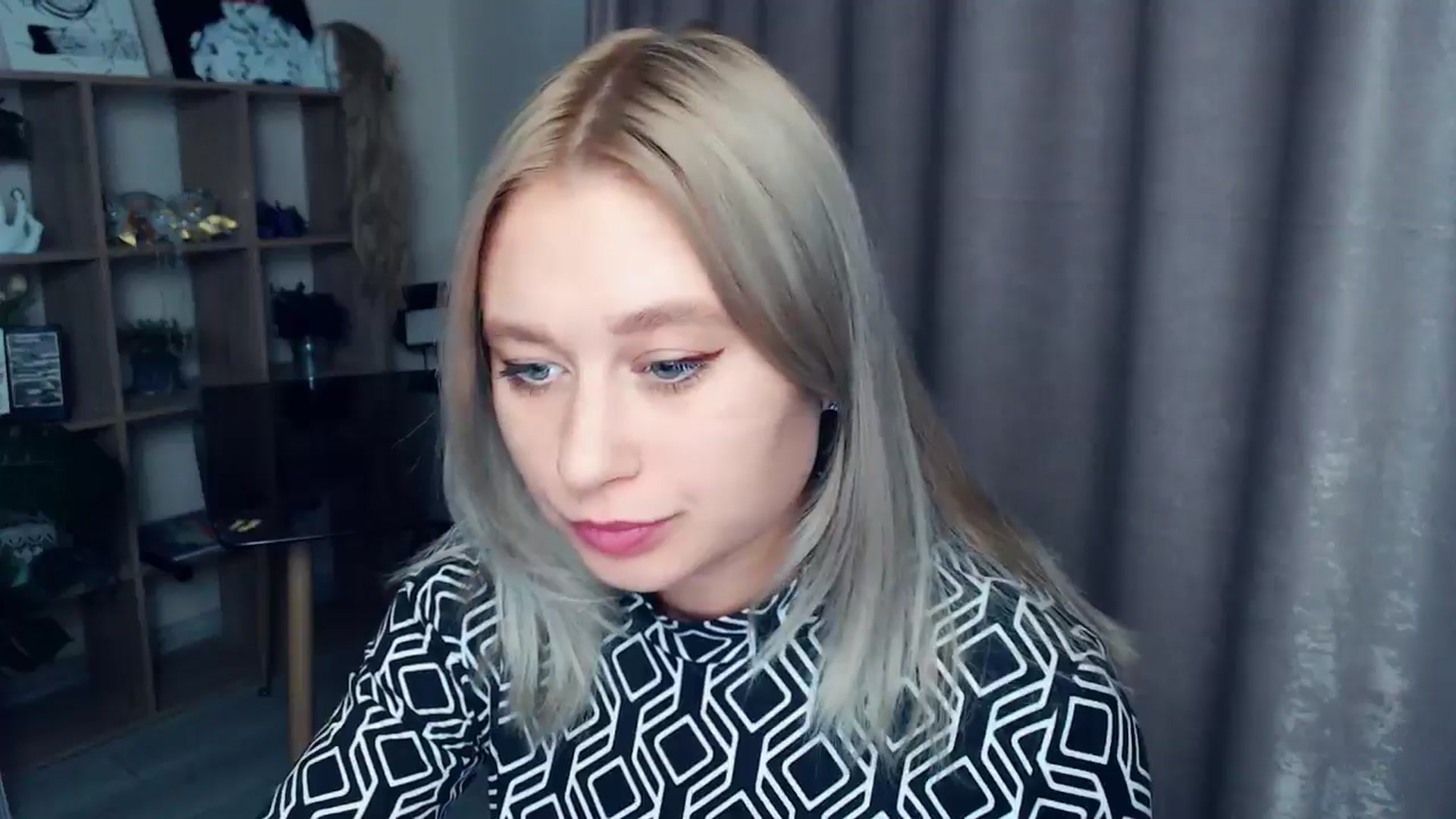 Gallery image thumbnail from Kukla_kolduna's myfreecams stream on, 11/08/2025, 17:24 image 8 of 20