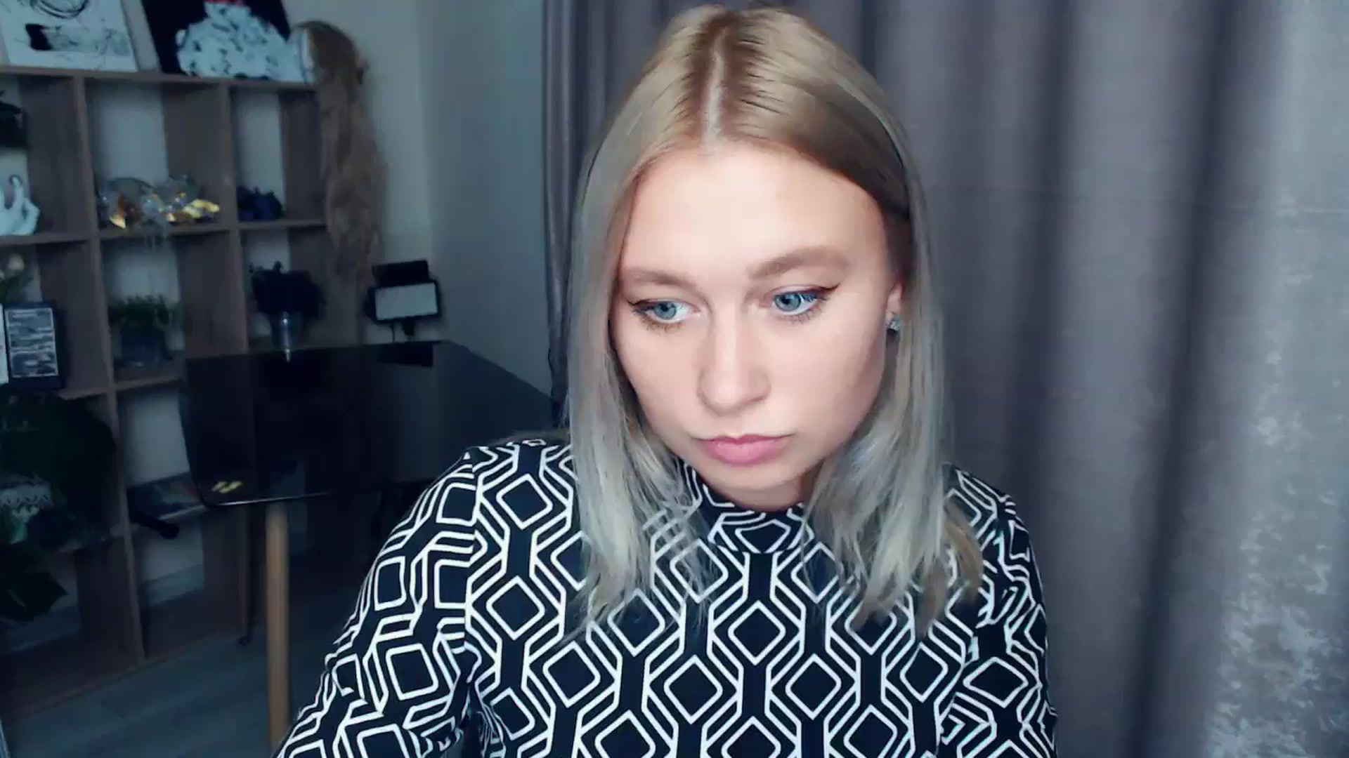Gallery image thumbnail from Kukla_kolduna's myfreecams stream on, 11/08/2025, 18:51 image 12 of 20