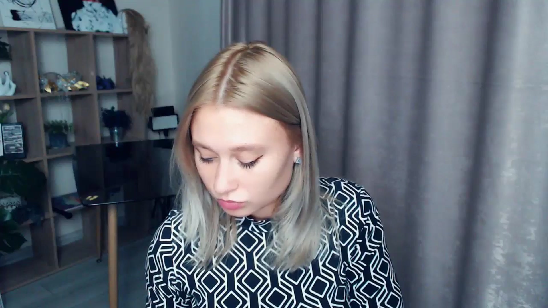 Gallery image thumbnail from Kukla_kolduna's myfreecams stream on, 11/08/2025, 18:51 image 4 of 20