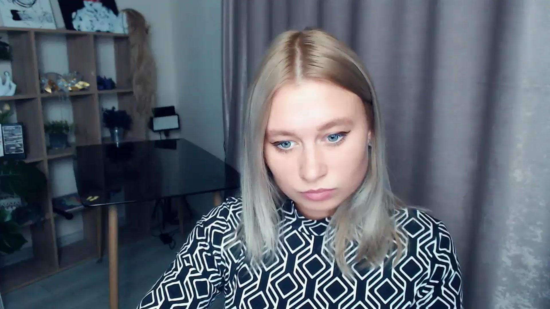 Gallery image thumbnail from Kukla_kolduna's myfreecams stream on, 11/08/2025, 18:51 image 17 of 20