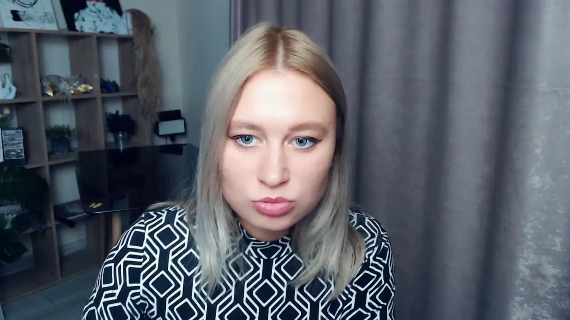 Gallery image thumbnail from Kukla_kolduna's myfreecams stream on, 11/08/2025, 18:51 image 10 of 20