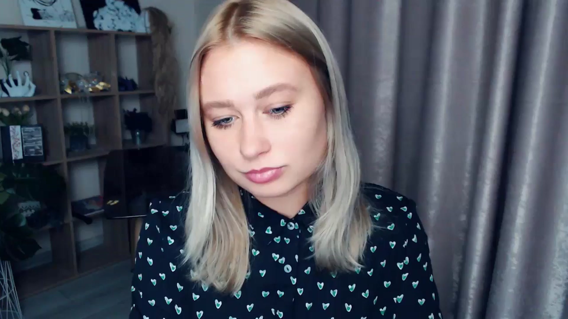 Gallery image thumbnail from Kukla_kolduna's myfreecams stream on, 11/09/2025, 15:07 image 10 of 20