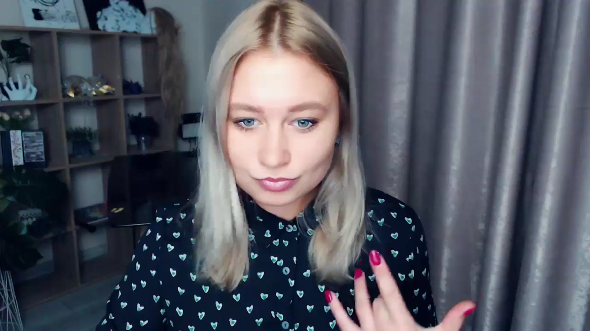 Gallery image thumbnail from Kukla_kolduna's myfreecams stream on, 11/09/2025, 15:07 image 12 of 20