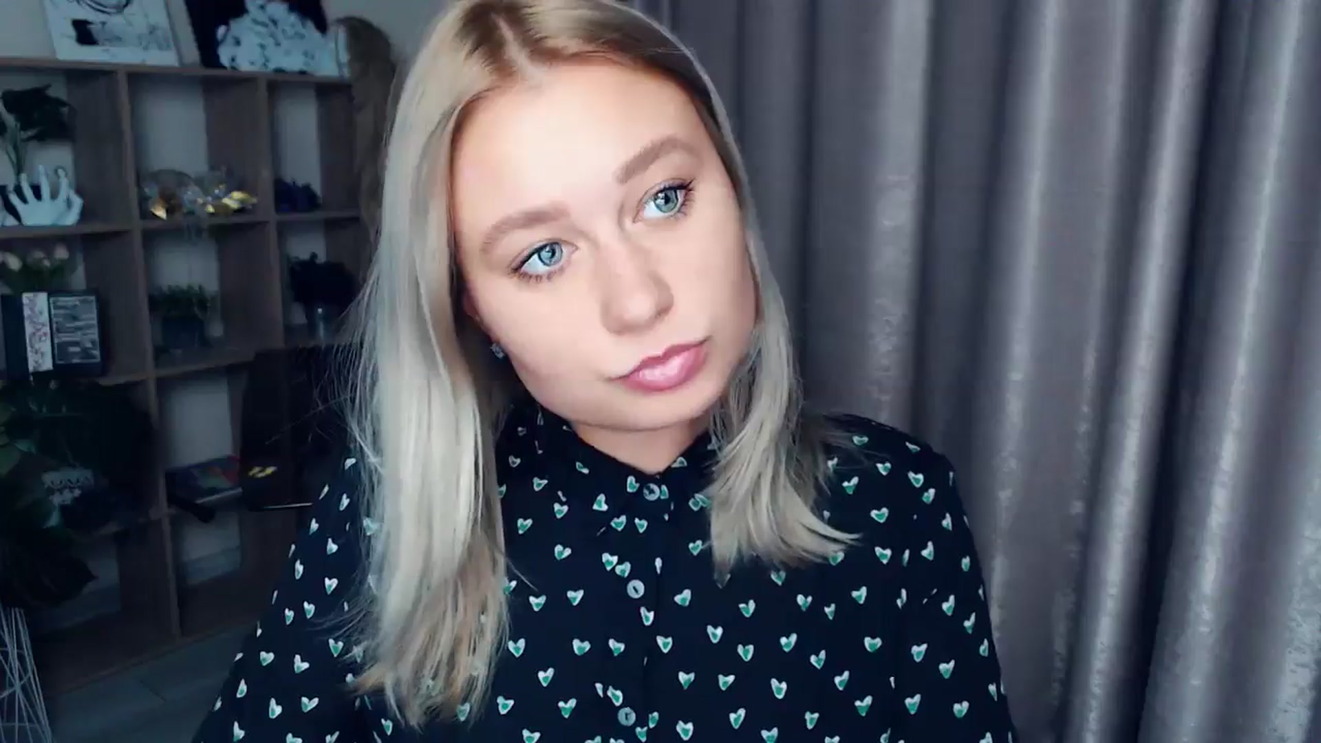 Gallery image thumbnail from Kukla_kolduna's myfreecams stream on, 11/09/2025, 15:07 image 4 of 20