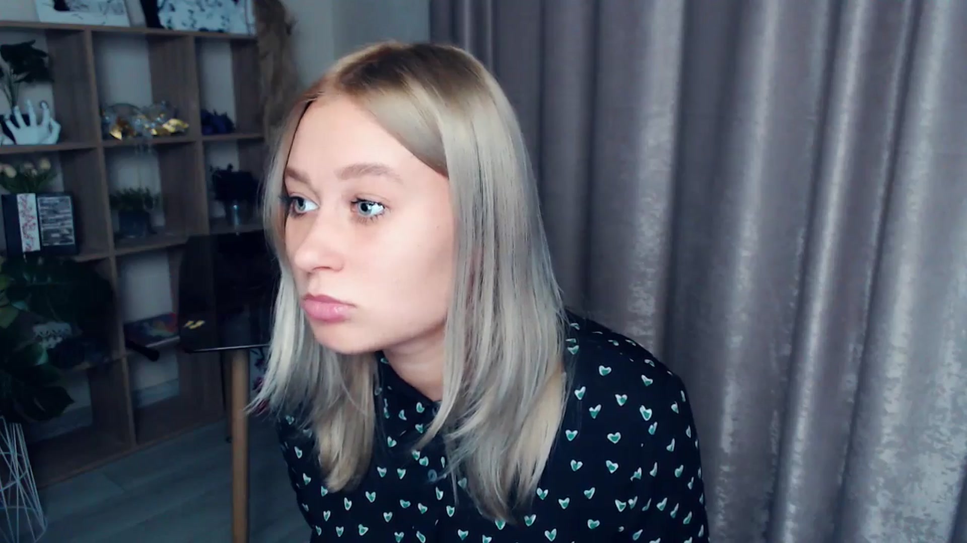 Gallery image thumbnail from Kukla_kolduna's myfreecams stream on, 11/09/2025, 15:49 image 16 of 20