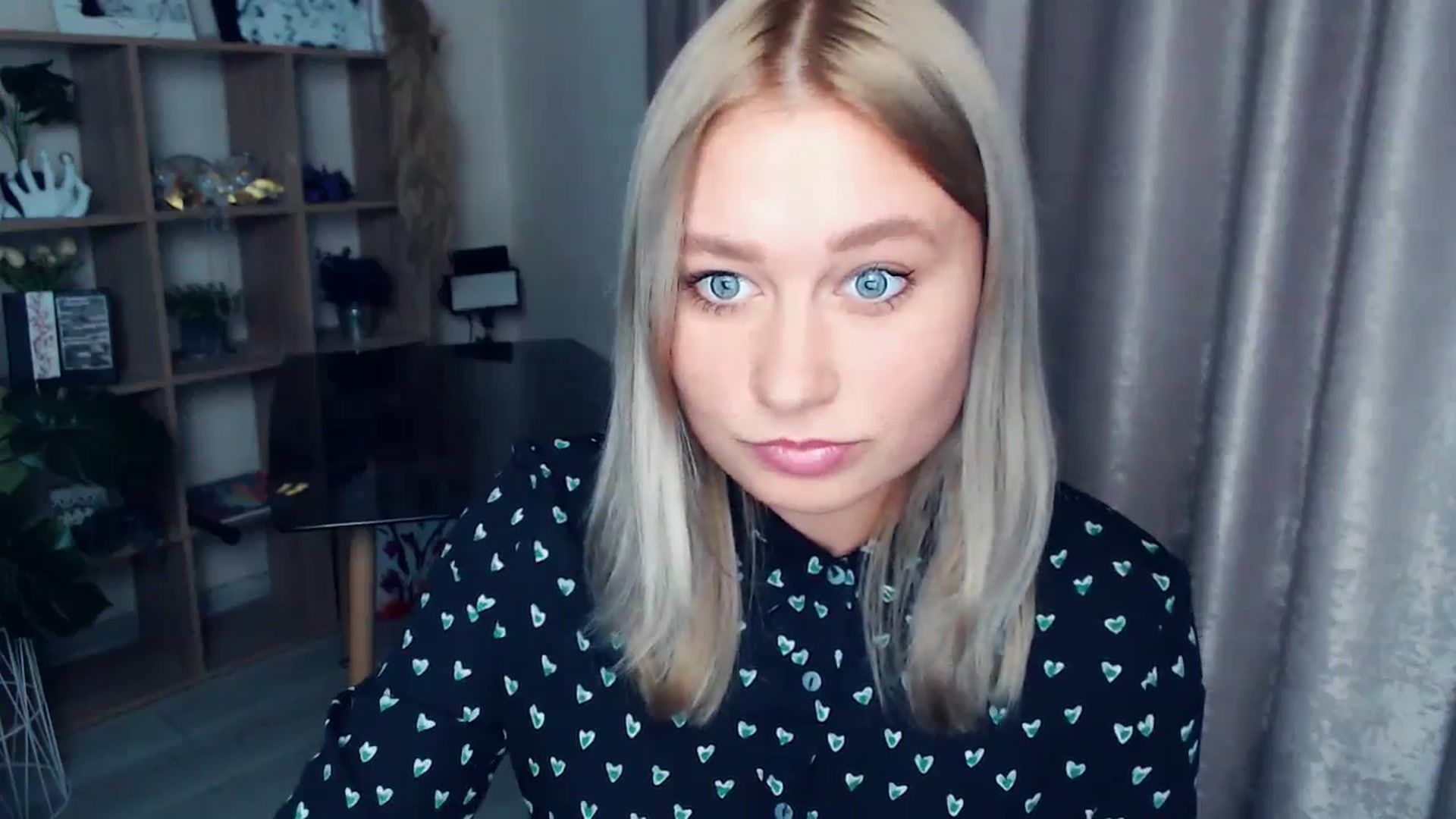 Gallery image thumbnail from Kukla_kolduna's myfreecams stream on, 11/09/2025, 15:49 image 17 of 20