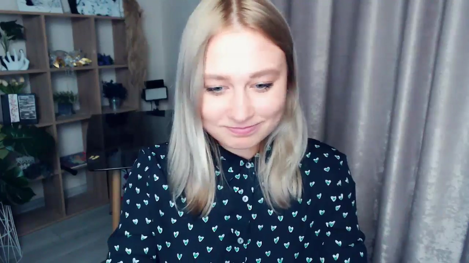 Gallery image thumbnail from Kukla_kolduna's myfreecams stream on, 11/09/2025, 16:33 image 17 of 20