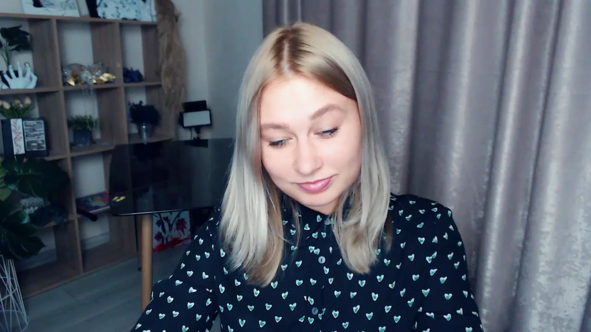Gallery image thumbnail from Kukla_kolduna's myfreecams stream on, 11/09/2025, 16:33 image 3 of 20