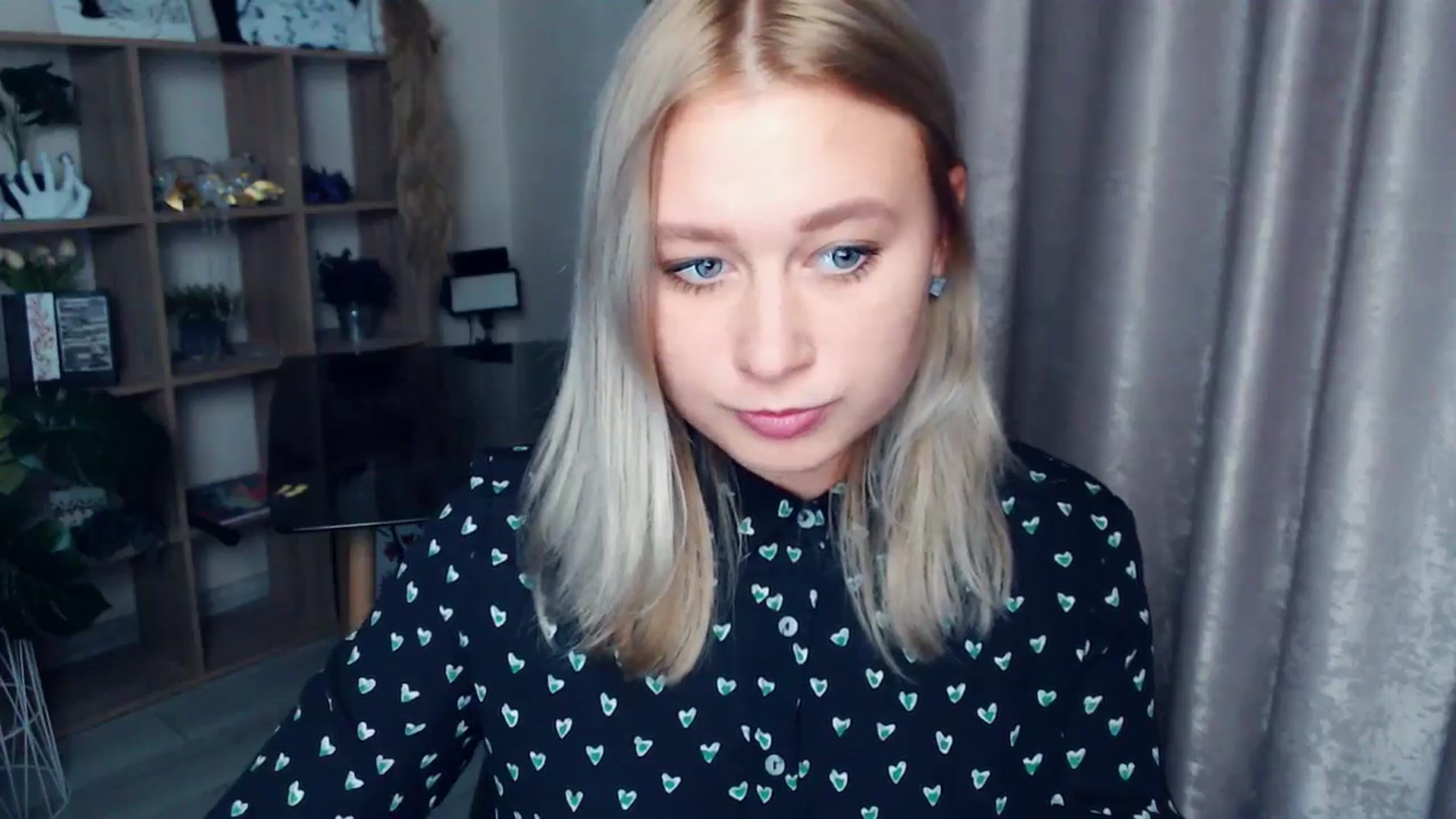 Gallery image thumbnail from Kukla_kolduna's myfreecams stream on, 11/09/2025, 16:33 image 10 of 20