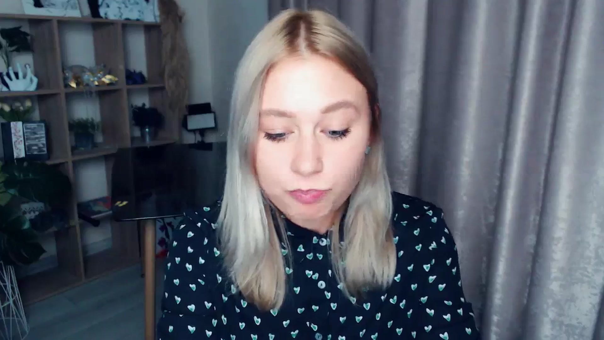Gallery image thumbnail from Kukla_kolduna's myfreecams stream on, 11/09/2025, 16:33 image 12 of 20