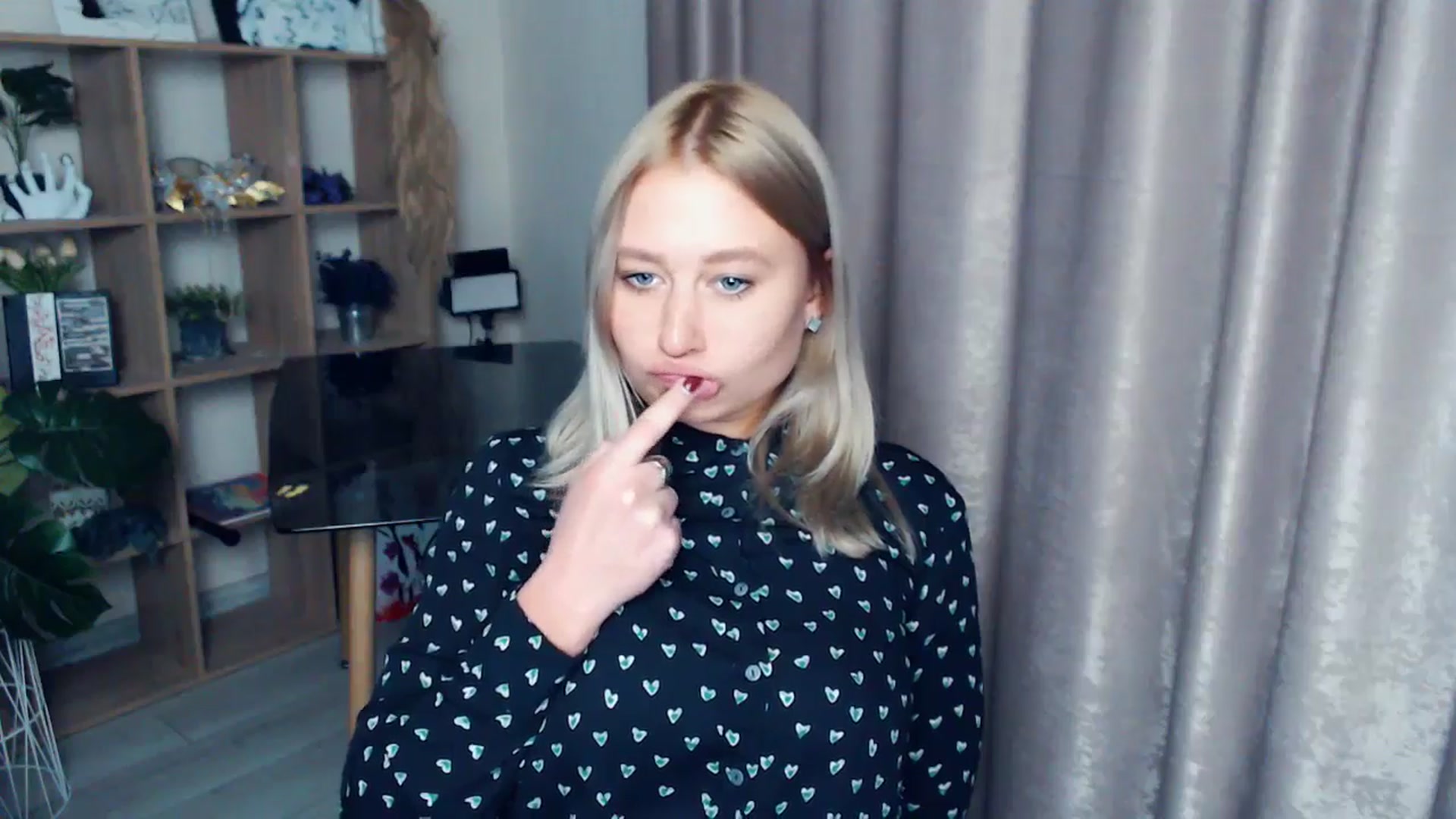 Gallery image thumbnail from Kukla_kolduna's myfreecams stream on, 11/09/2025, 16:33 image 20 of 20