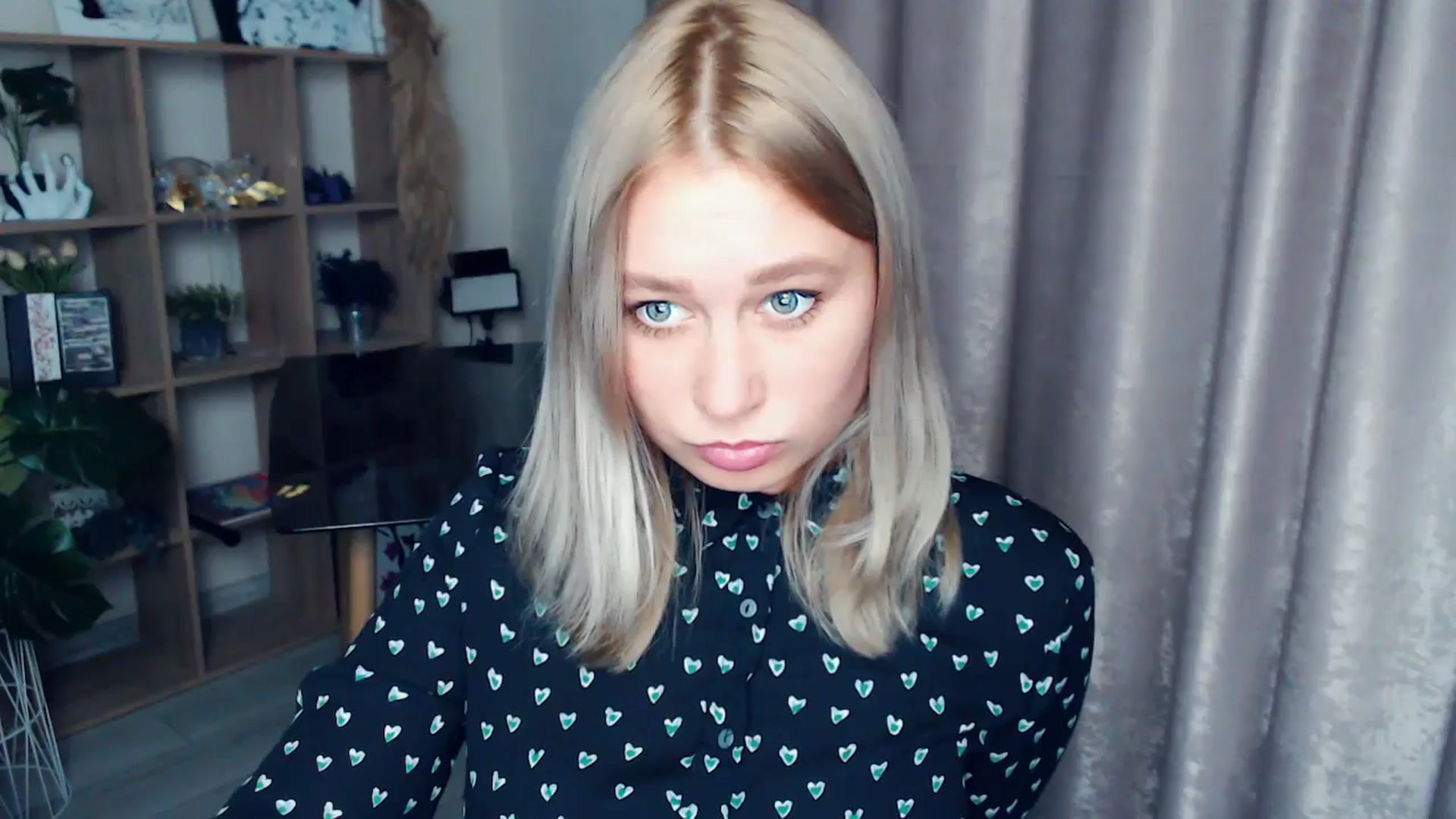 Gallery image thumbnail from Kukla_kolduna's myfreecams stream on, 11/09/2025, 16:33 image 5 of 20