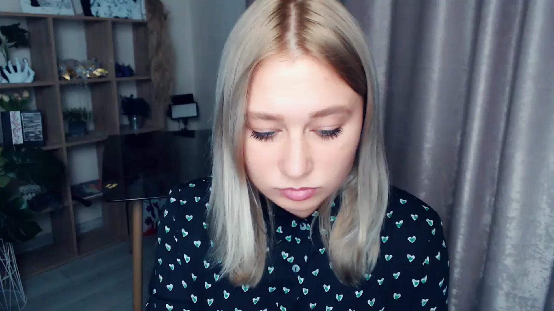 Gallery image thumbnail from Kukla_kolduna's myfreecams stream on, 11/09/2025, 16:33 image 1 of 20