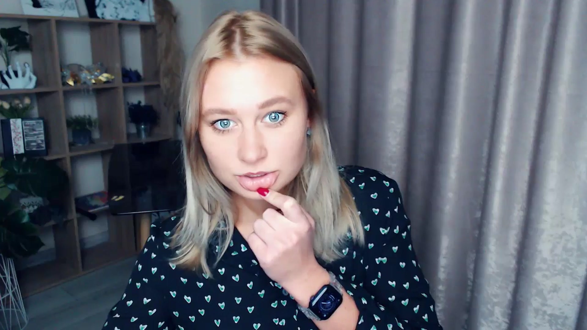 Gallery image thumbnail from Kukla_kolduna's myfreecams stream on, 11/09/2025, 17:36 image 9 of 20