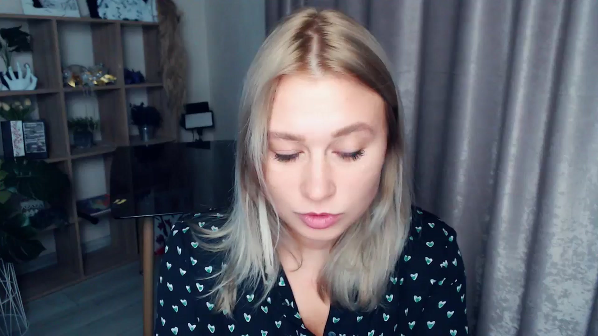 Gallery image thumbnail from Kukla_kolduna's myfreecams stream on, 11/09/2025, 17:36 image 12 of 20