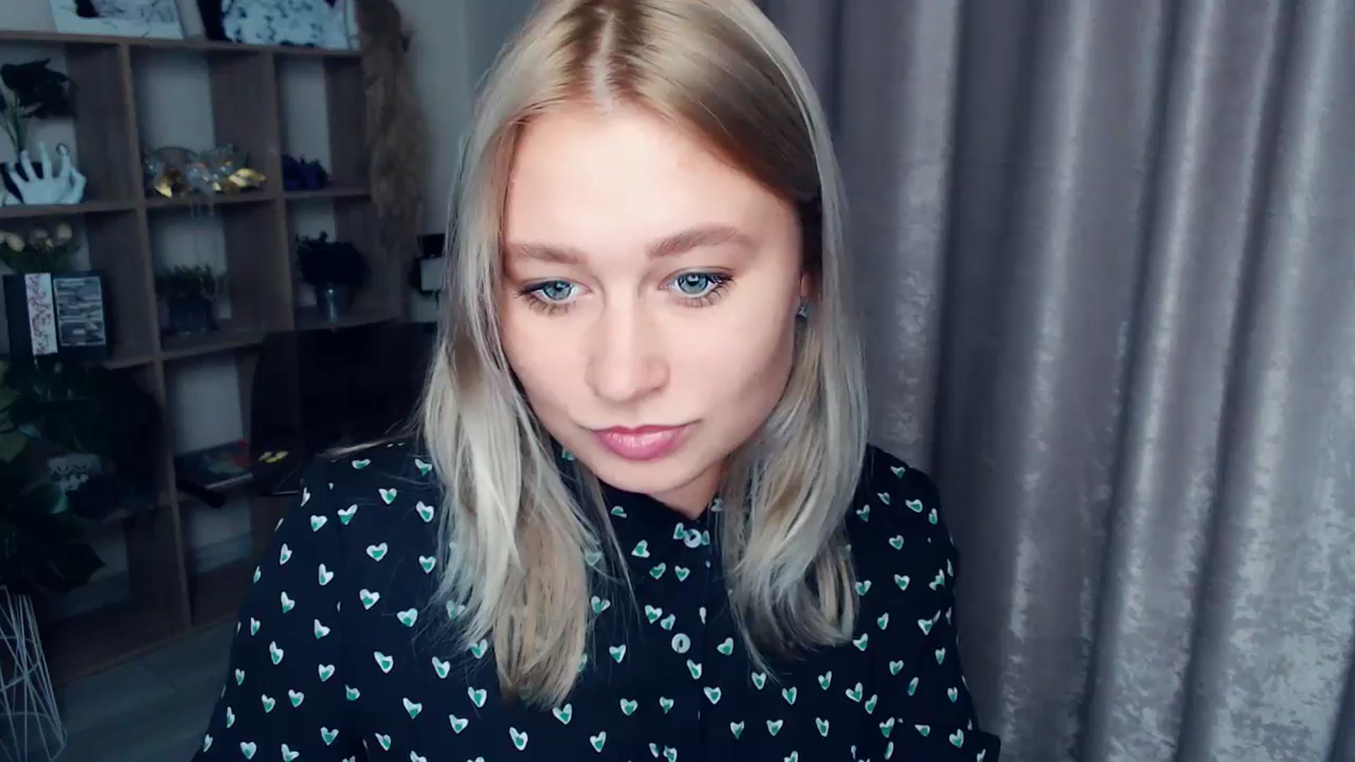 Gallery image thumbnail from Kukla_kolduna's myfreecams stream on, 11/09/2025, 17:36 image 4 of 20