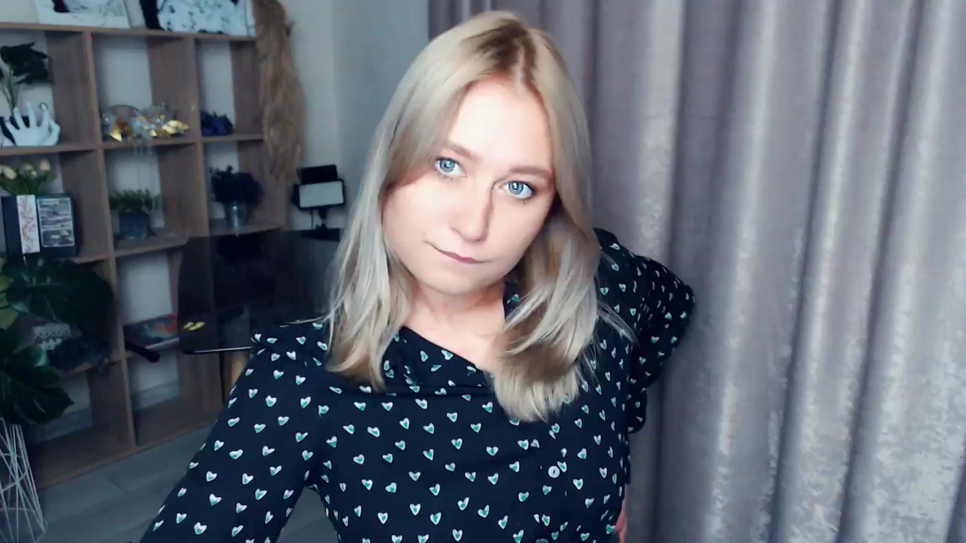 Gallery image thumbnail from Kukla_kolduna's myfreecams stream on, 11/09/2025, 17:36 image 8 of 20