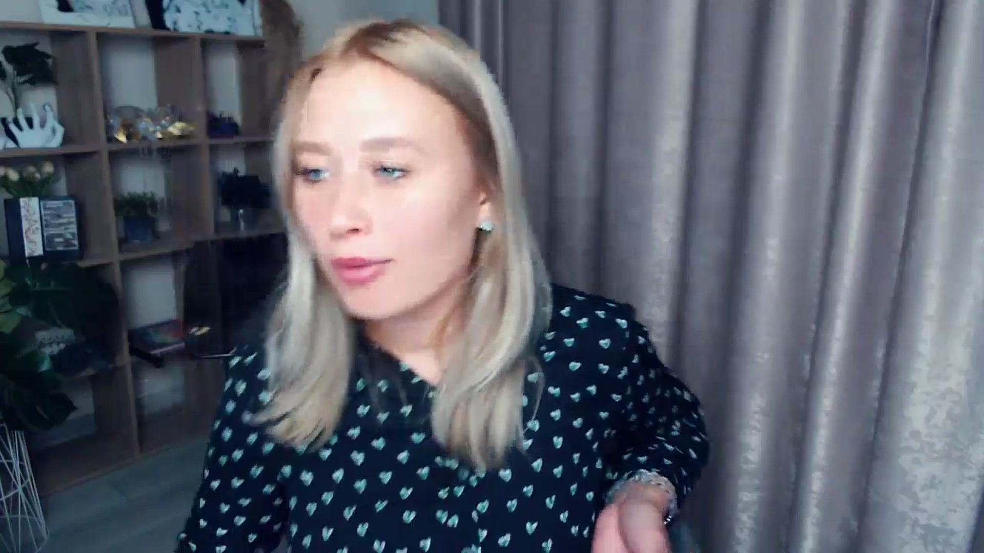 Gallery image thumbnail from Kukla_kolduna's myfreecams stream on, 11/09/2025, 19:03 image 15 of 20