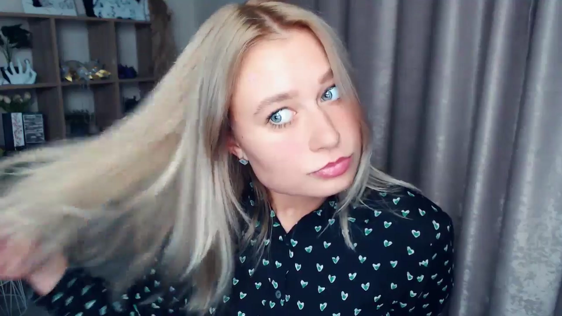 Gallery image thumbnail from Kukla_kolduna's myfreecams stream on, 11/09/2025, 19:03 image 10 of 20