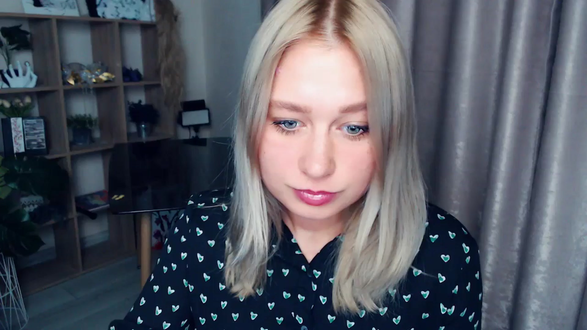 Gallery image thumbnail from Kukla_kolduna's myfreecams stream on, 11/09/2025, 19:03 image 1 of 20