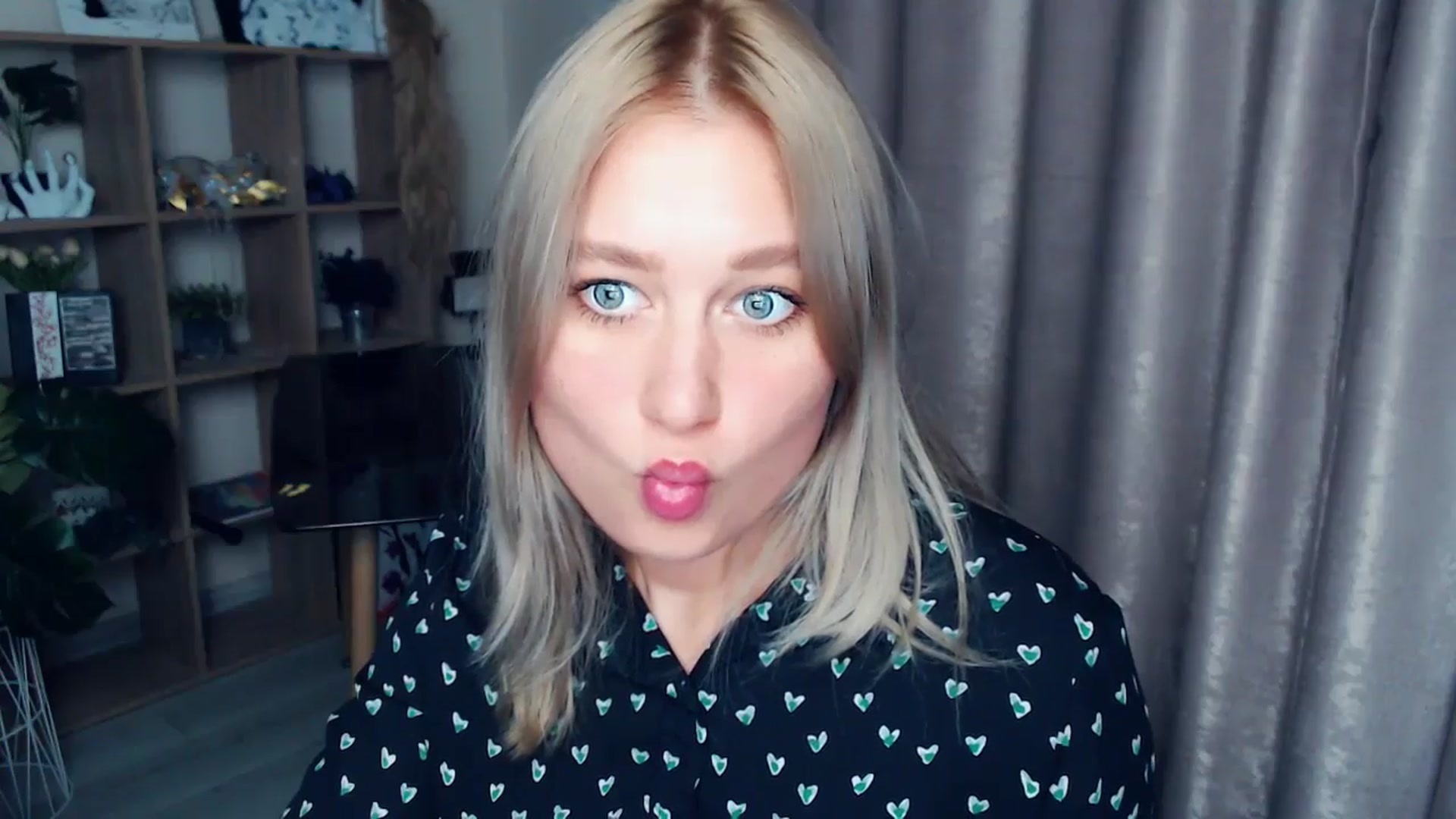 Gallery image thumbnail from Kukla_kolduna's myfreecams stream on, 11/09/2025, 19:03 image 7 of 20