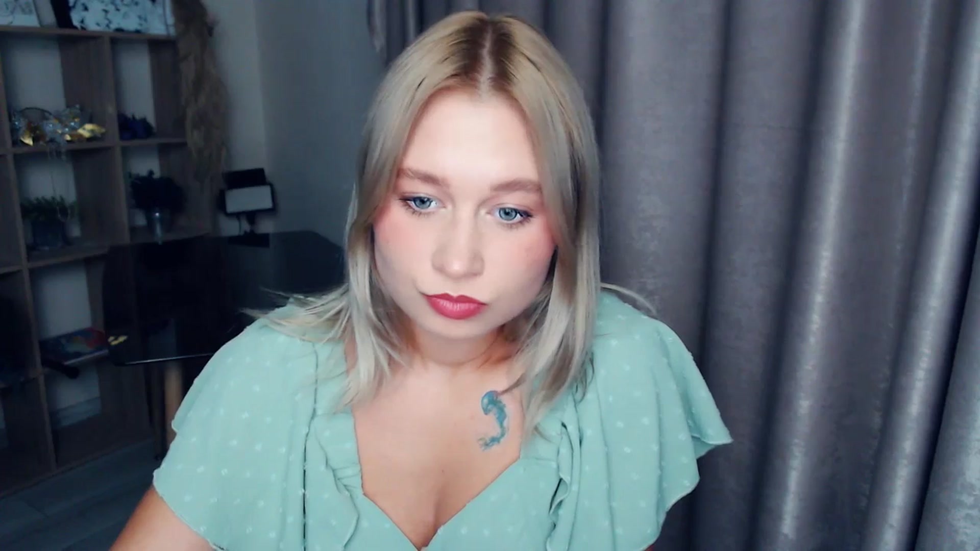Gallery image thumbnail from Kukla_kolduna's myfreecams stream on, 11/12/2025, 17:37 image 16 of 20