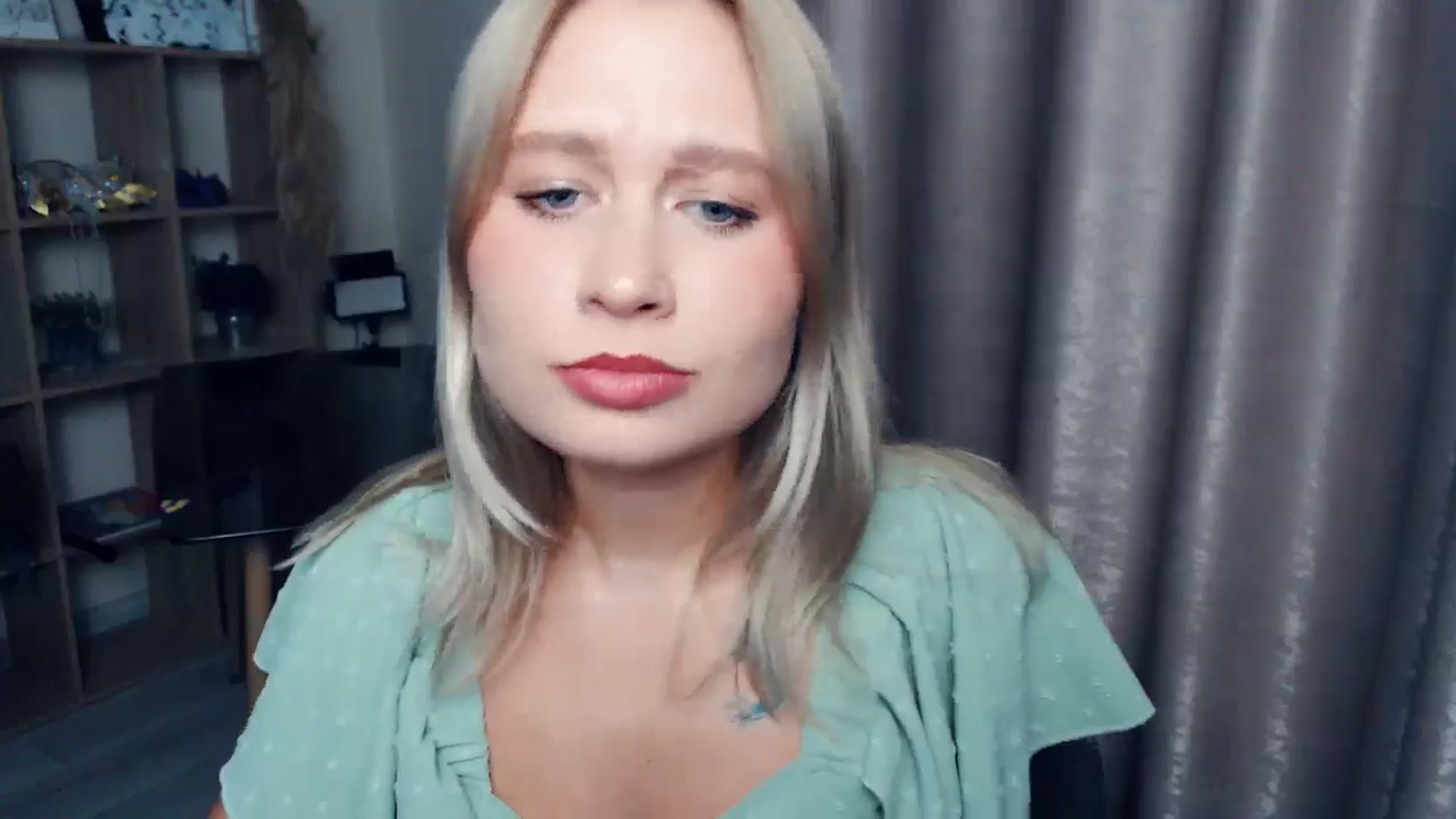 Gallery image thumbnail from Kukla_kolduna's myfreecams stream on, 11/12/2025, 17:37 image 17 of 20