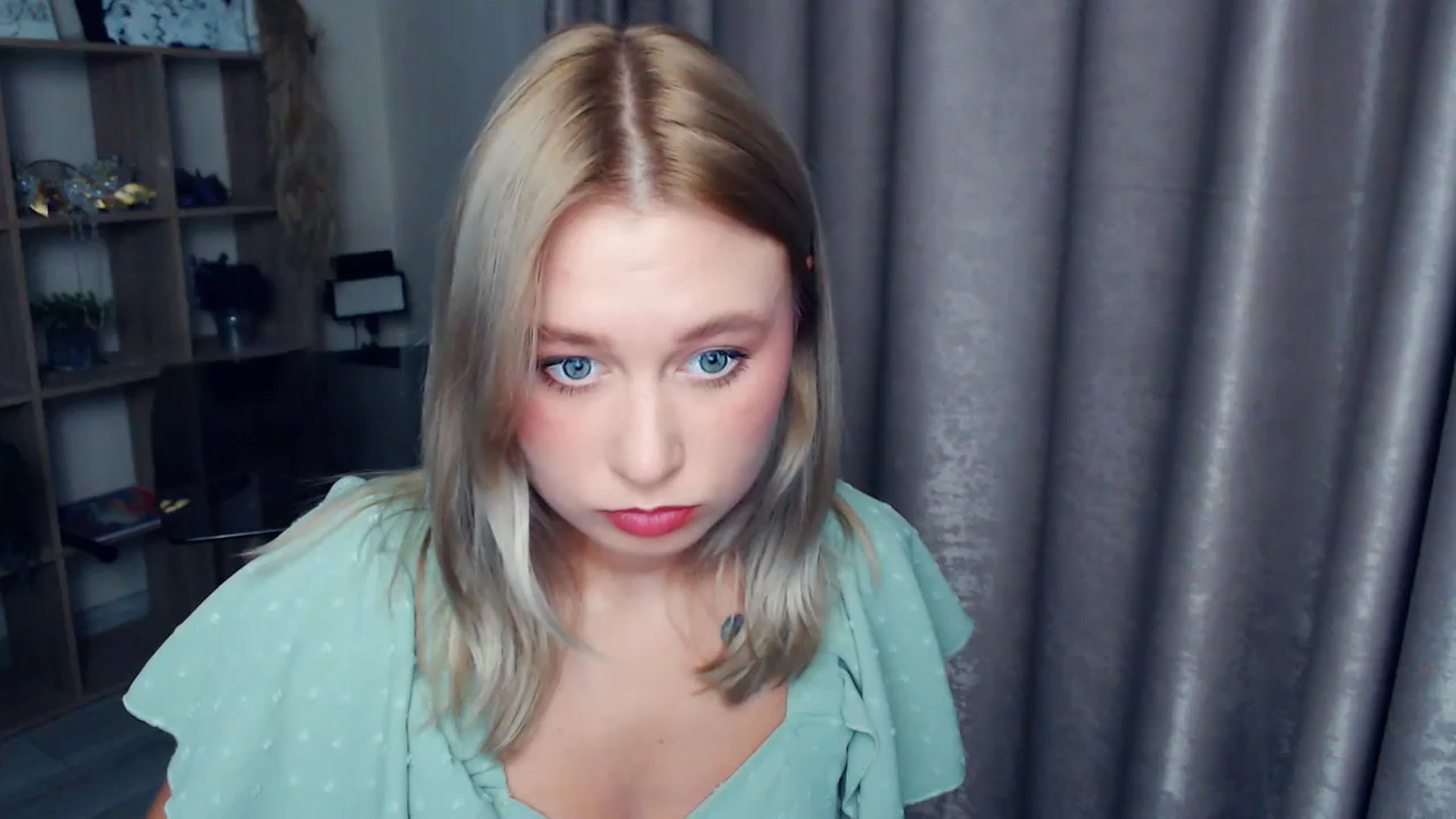 Gallery image thumbnail from Kukla_kolduna's myfreecams stream on, 11/12/2025, 17:37 image 9 of 20