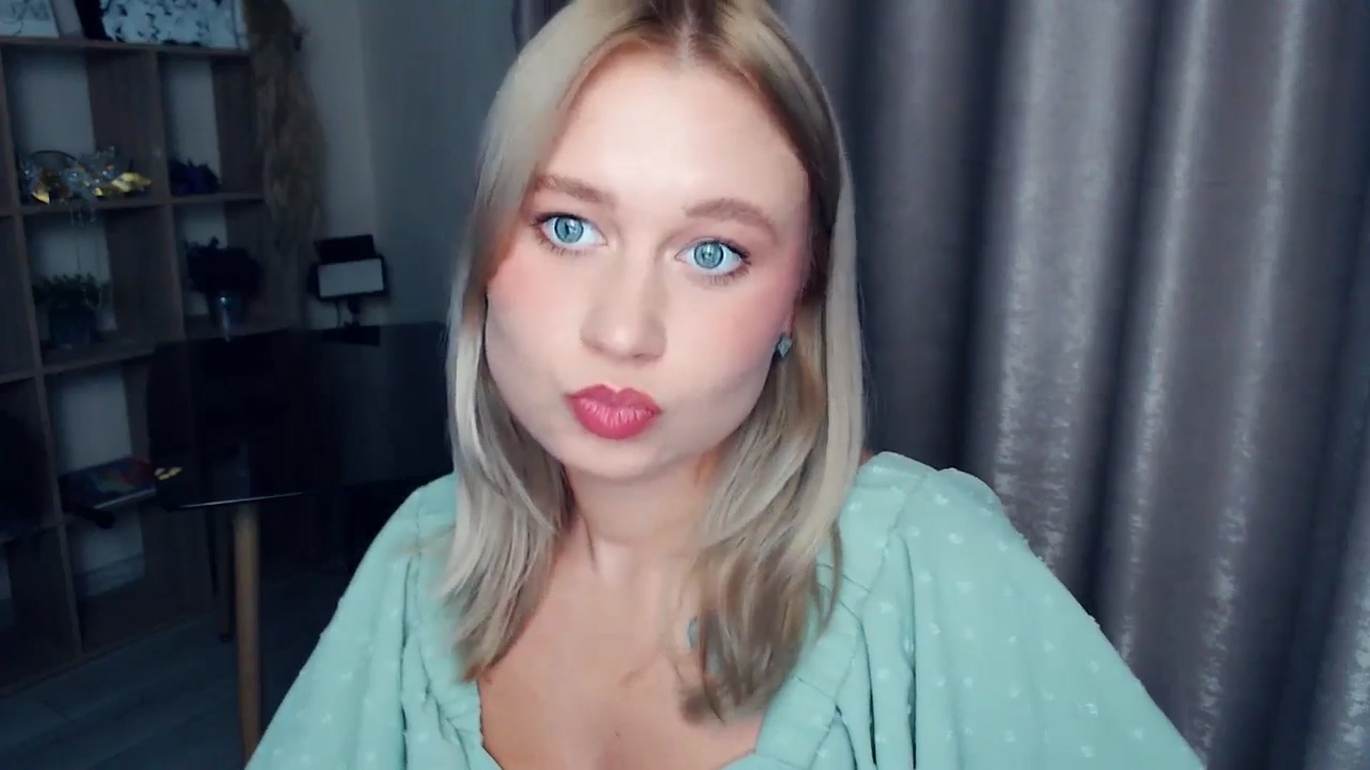 Gallery image thumbnail from Kukla_kolduna's myfreecams stream on, 11/12/2025, 17:37 image 20 of 20