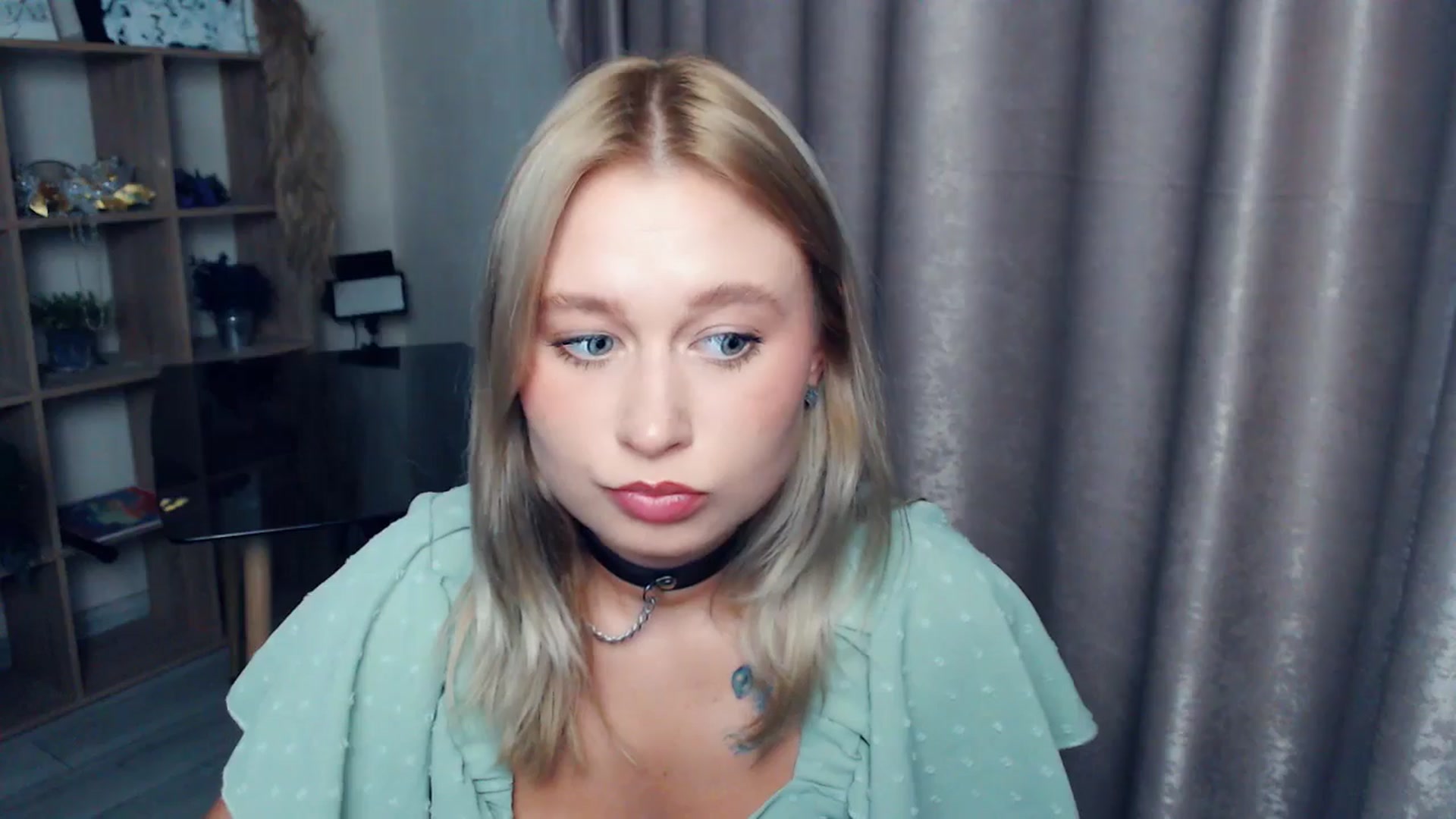 Gallery image thumbnail from Kukla_kolduna's myfreecams stream on, 11/12/2025, 18:45 image 8 of 20