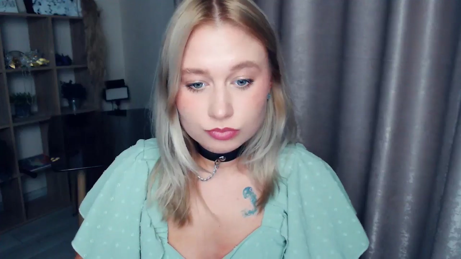 Gallery image thumbnail from Kukla_kolduna's myfreecams stream on, 11/12/2025, 18:45 image 2 of 20