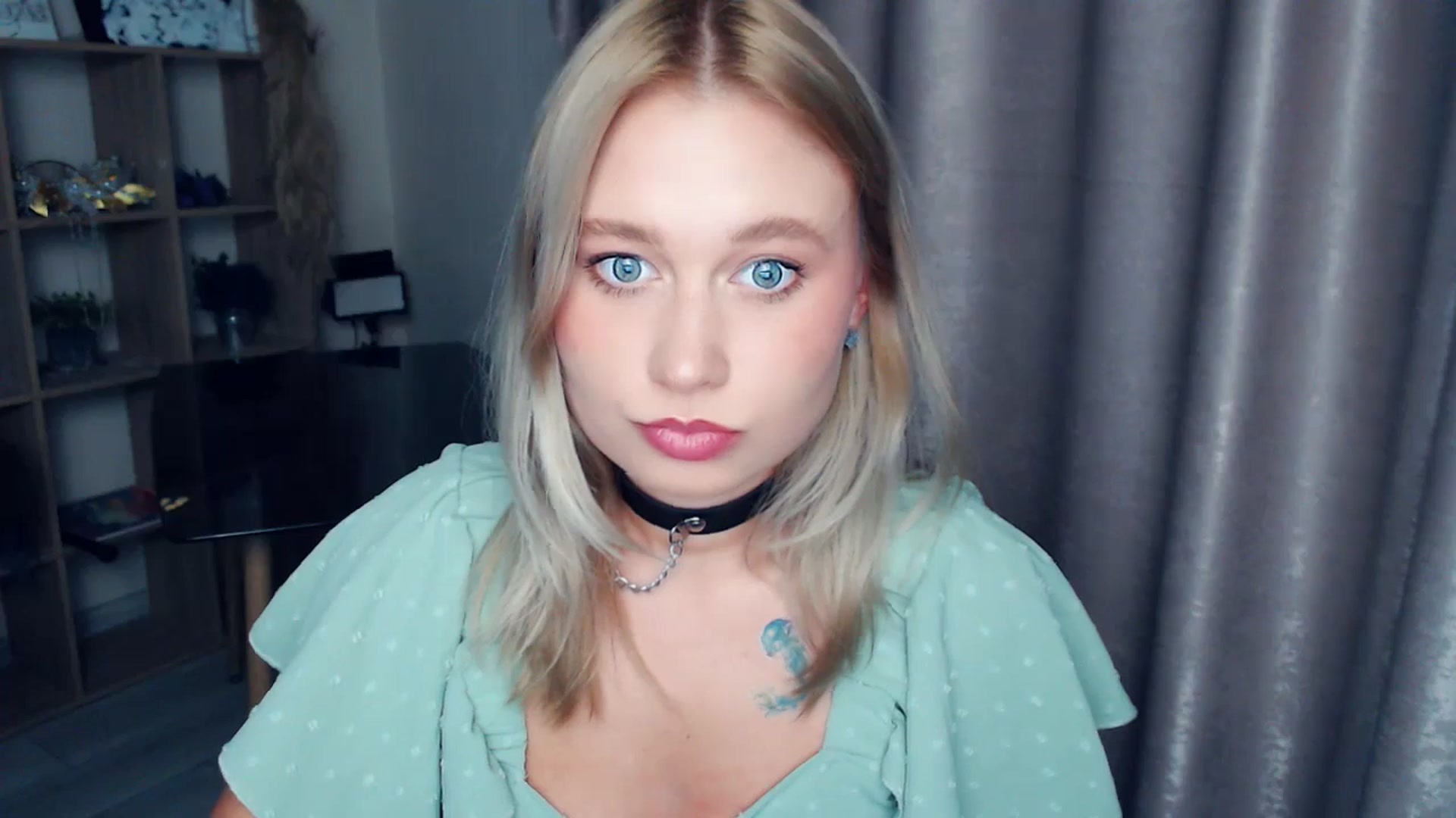 Gallery image thumbnail from Kukla_kolduna's myfreecams stream on, 11/12/2025, 18:45 image 4 of 20