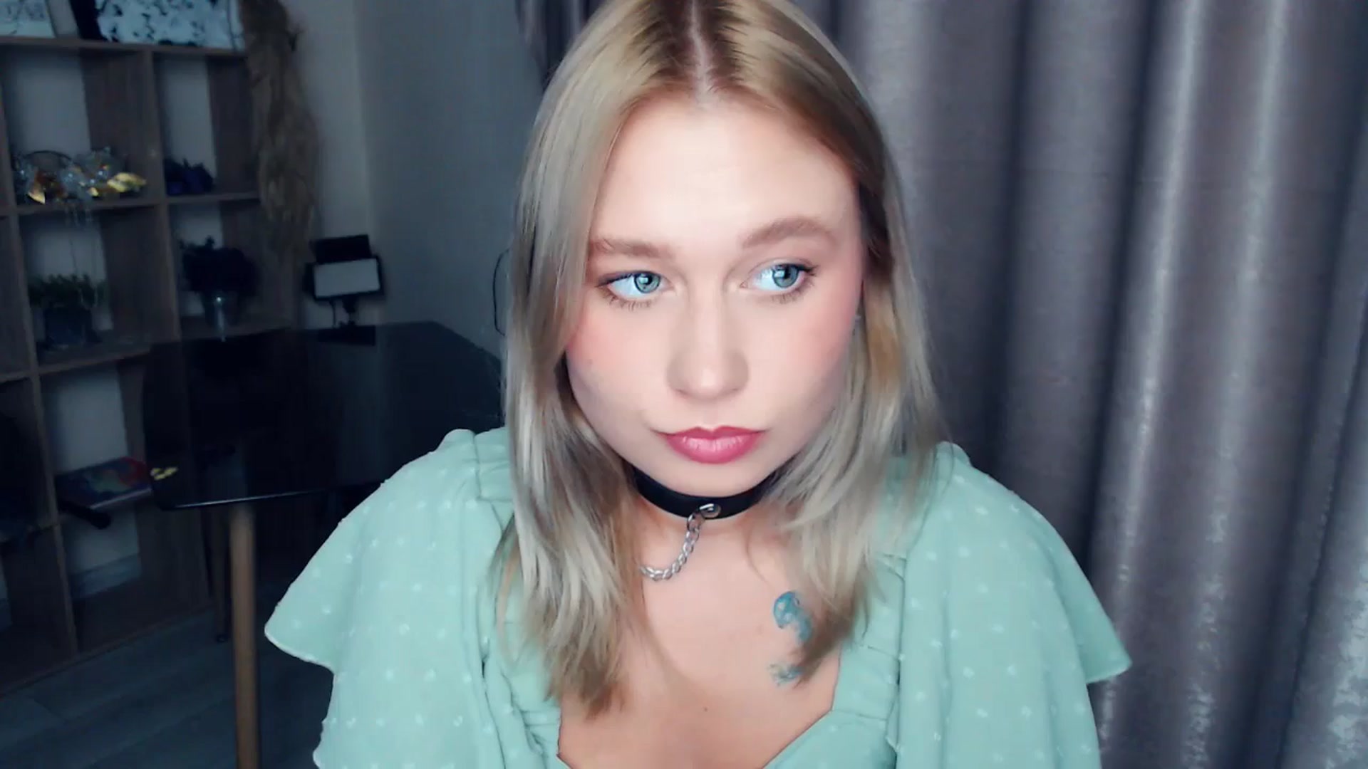 Gallery image thumbnail from Kukla_kolduna's myfreecams stream on, 11/12/2025, 18:45 image 13 of 20