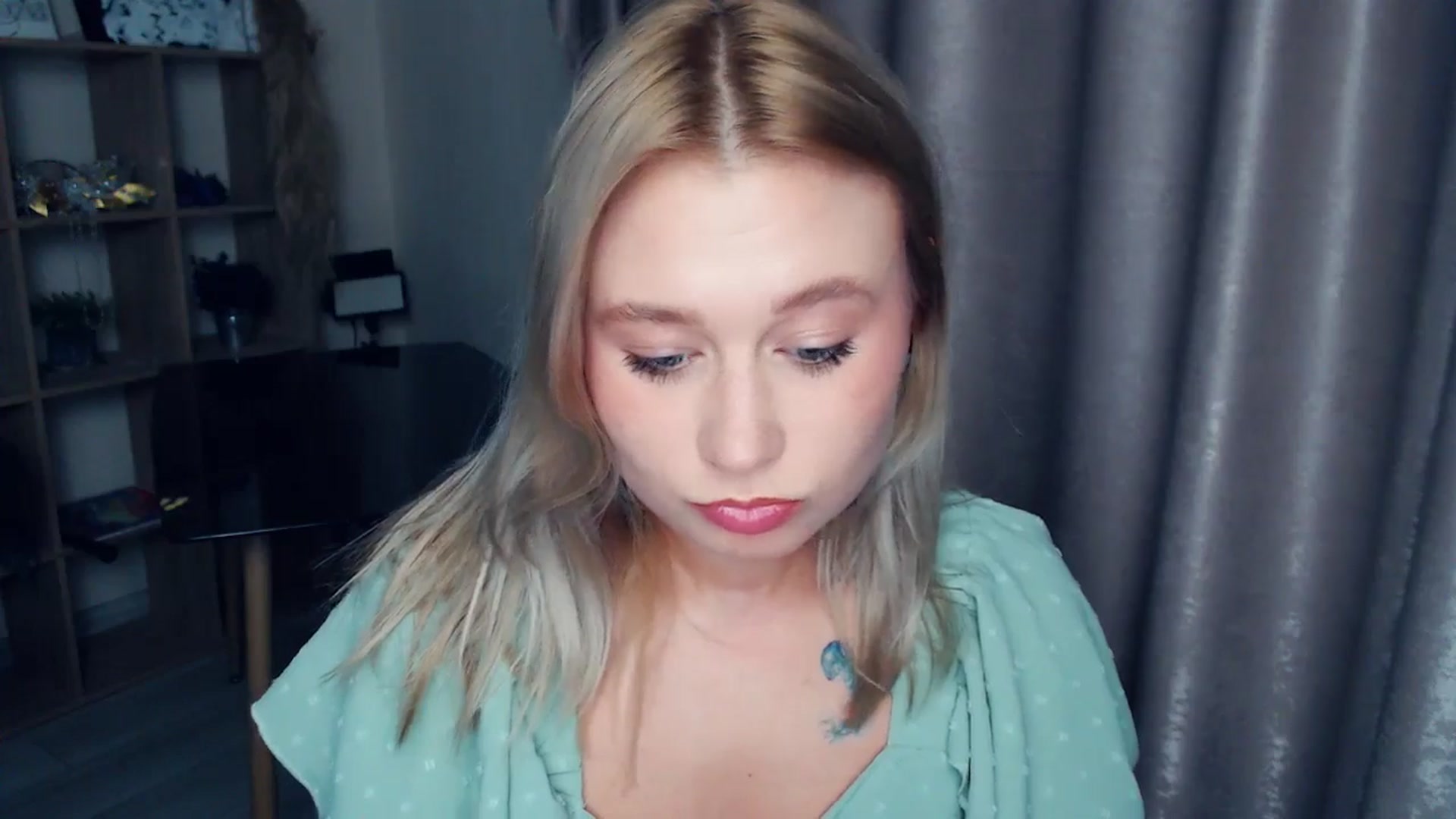 Gallery image thumbnail from Kukla_kolduna's myfreecams stream on, 11/12/2025, 19:09 image 11 of 20