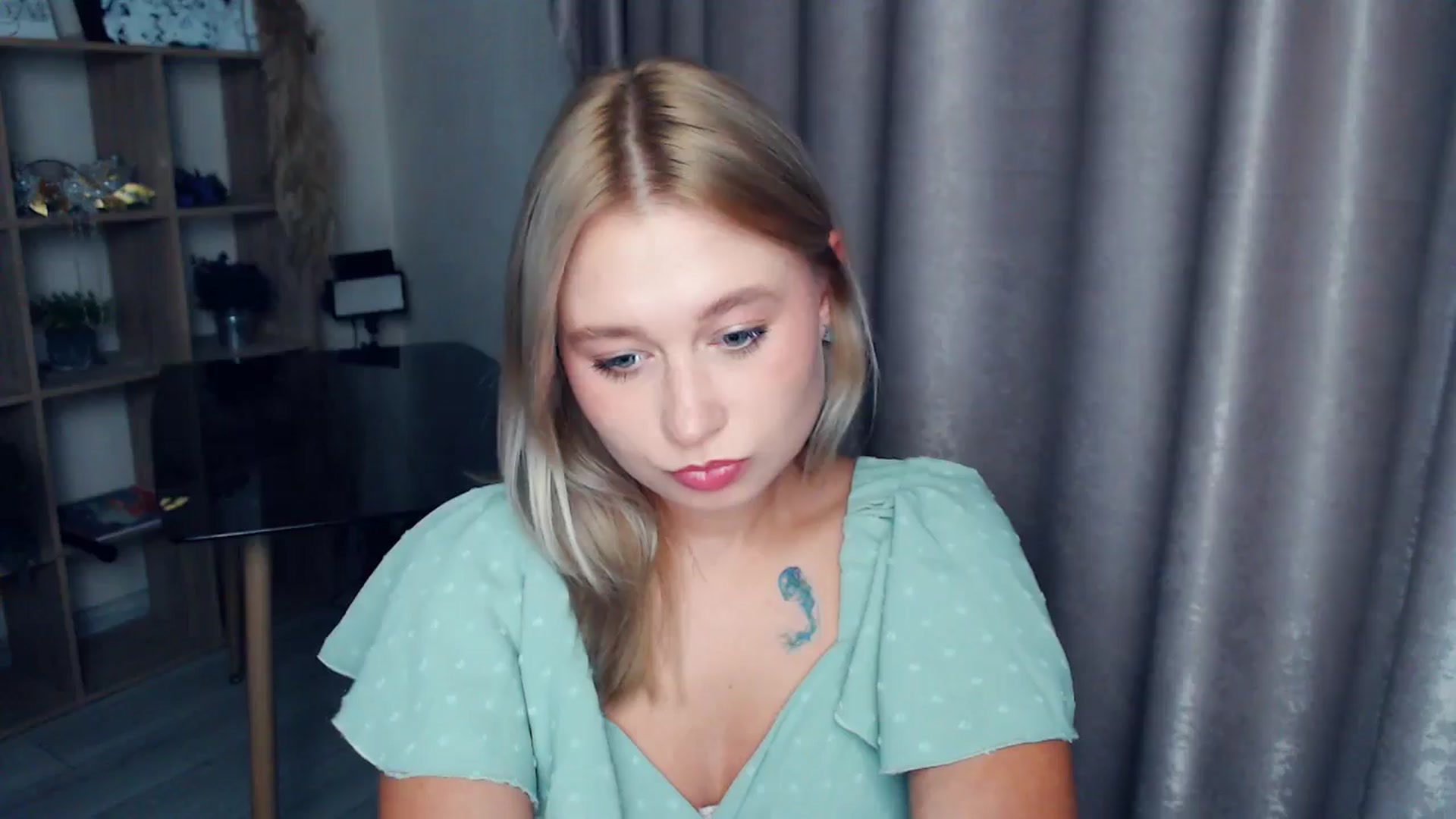 Gallery image thumbnail from Kukla_kolduna's myfreecams stream on, 11/12/2025, 19:09 image 9 of 20