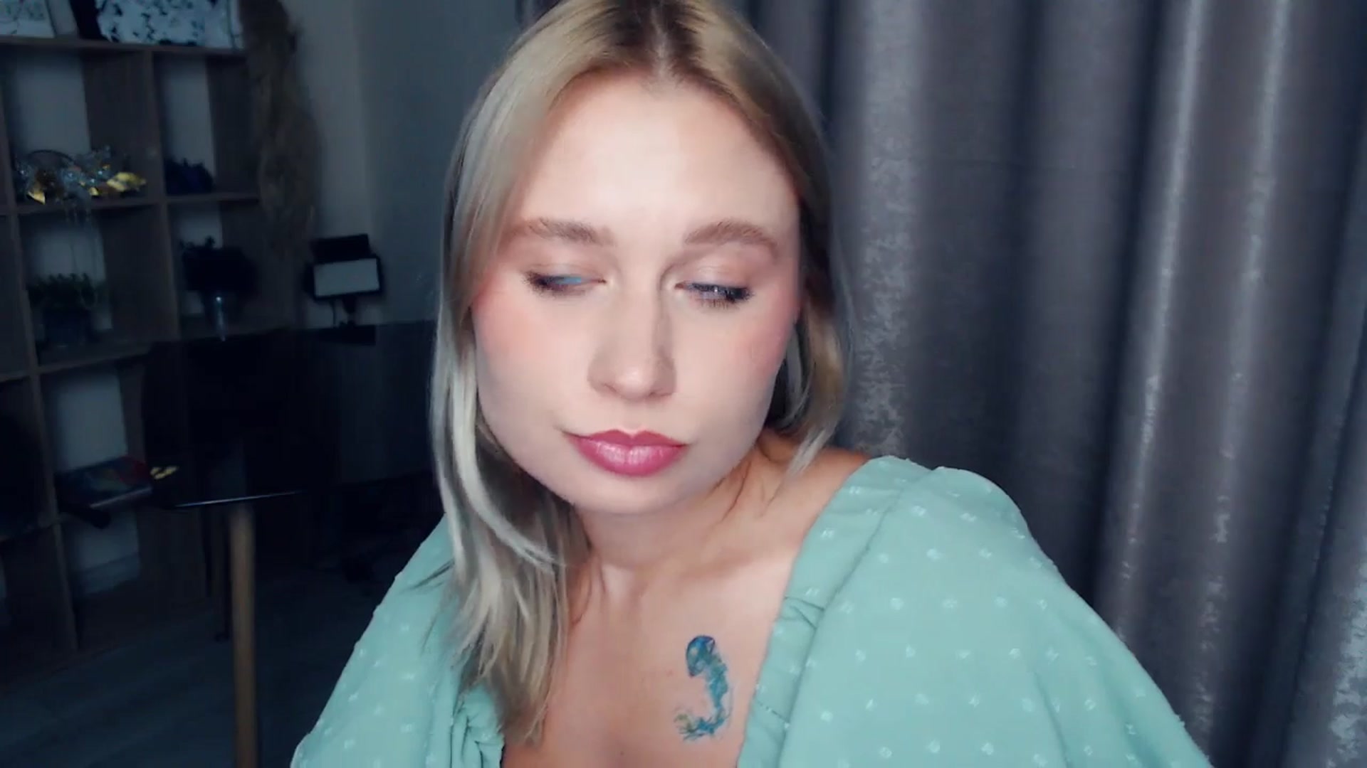 Gallery image thumbnail from Kukla_kolduna's myfreecams stream on, 11/12/2025, 19:09 image 4 of 20