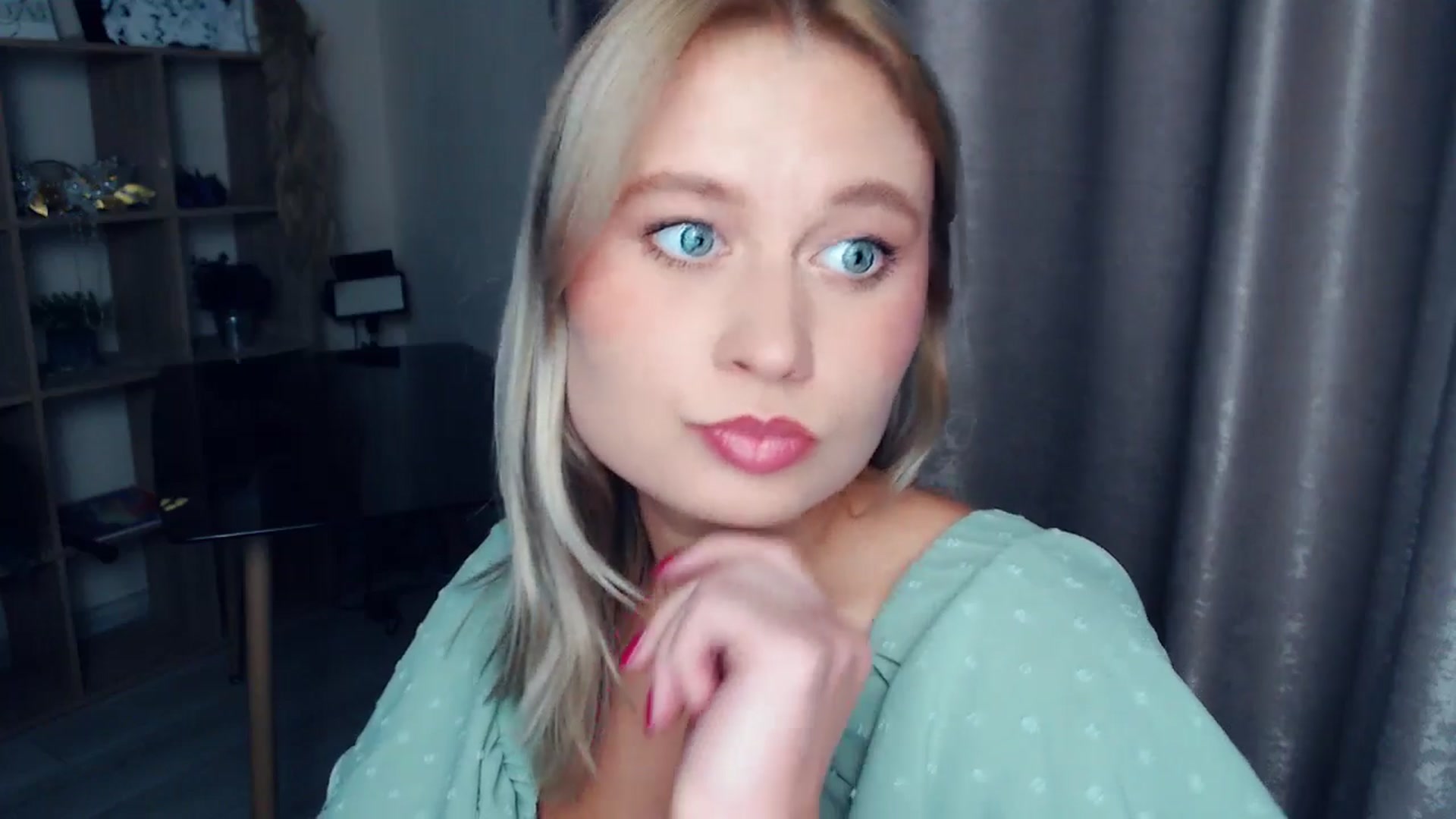 Gallery image thumbnail from Kukla_kolduna's myfreecams stream on, 11/12/2025, 19:09 image 3 of 20