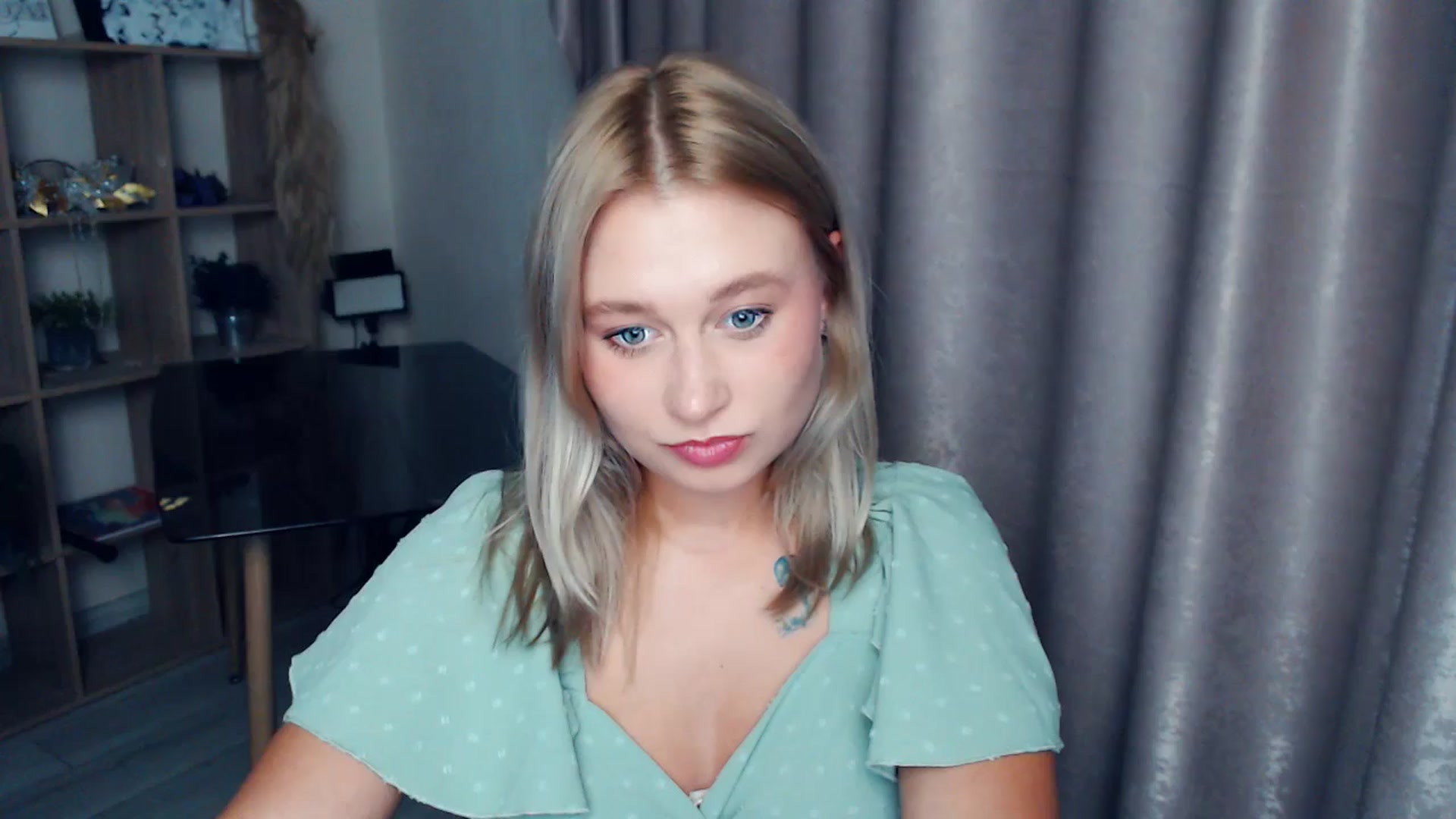 Gallery image thumbnail from Kukla_kolduna's myfreecams stream on, 11/12/2025, 19:09 image 15 of 20