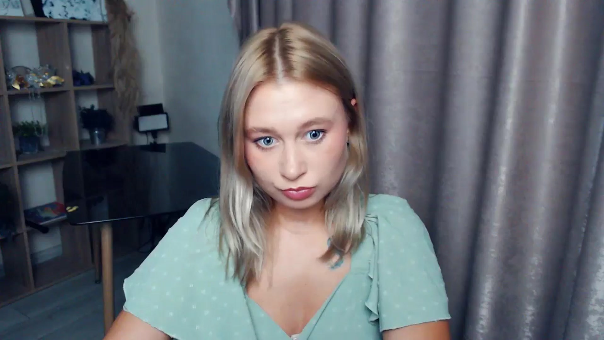 Gallery image thumbnail from Kukla_kolduna's myfreecams stream on, 11/12/2025, 19:09 image 19 of 20