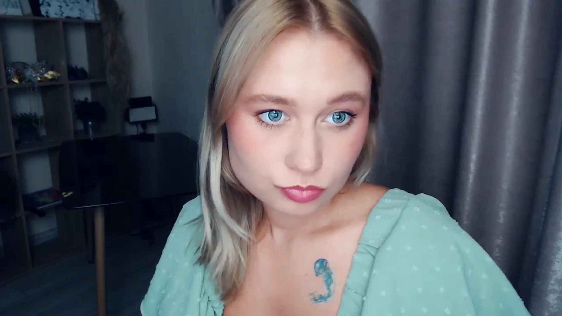 Gallery image thumbnail from Kukla_kolduna's myfreecams stream on, 11/12/2025, 19:09 image 2 of 20